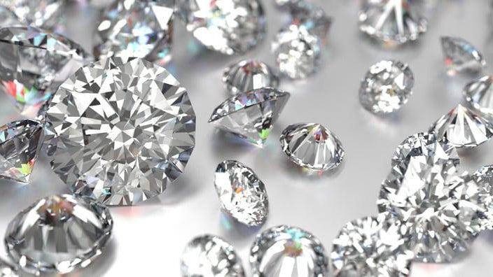 De Schitterende Wereld van April: De Diamant als Geboortesteen