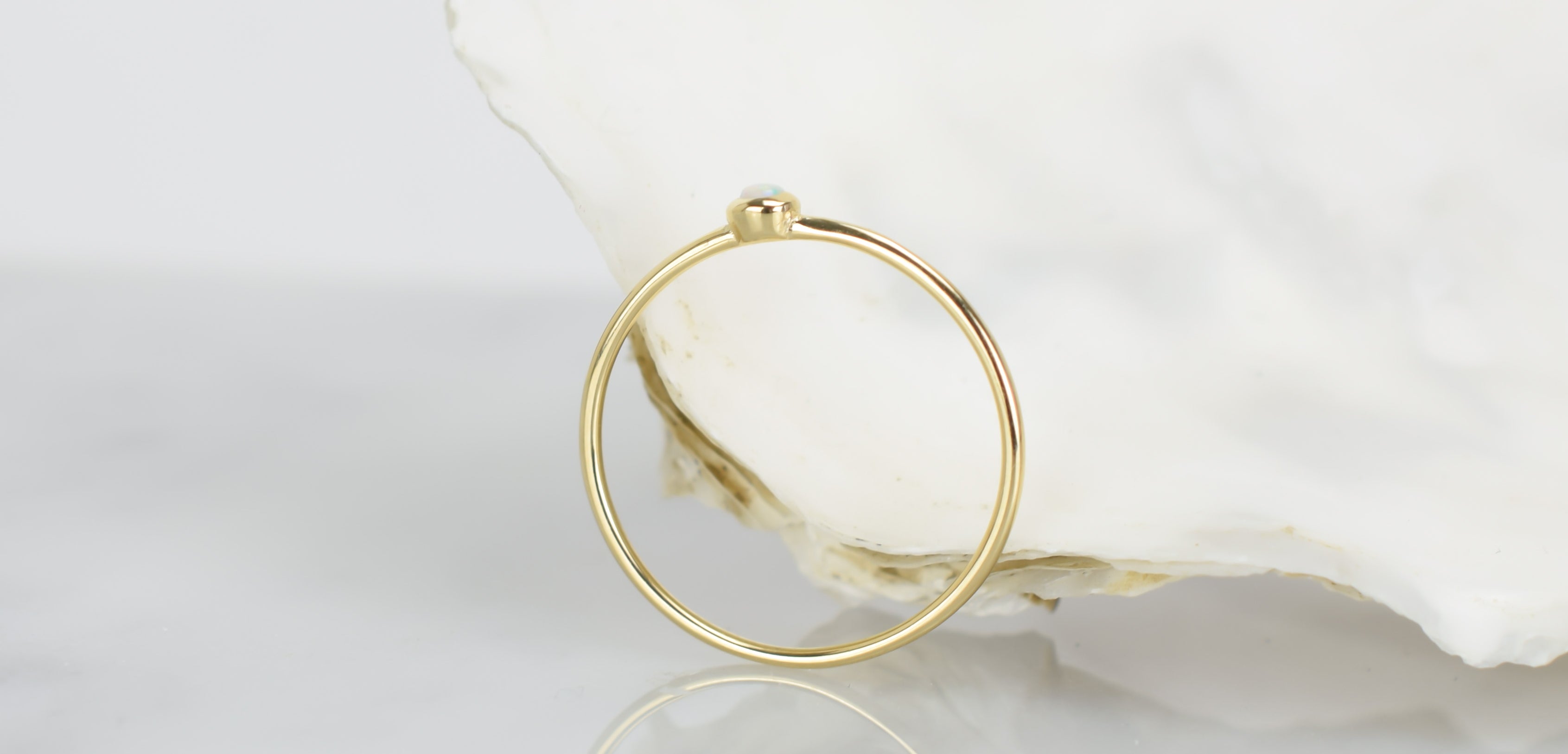 Aanschuifring goud, opaal gouden ring, 14k aanschuifring opaal