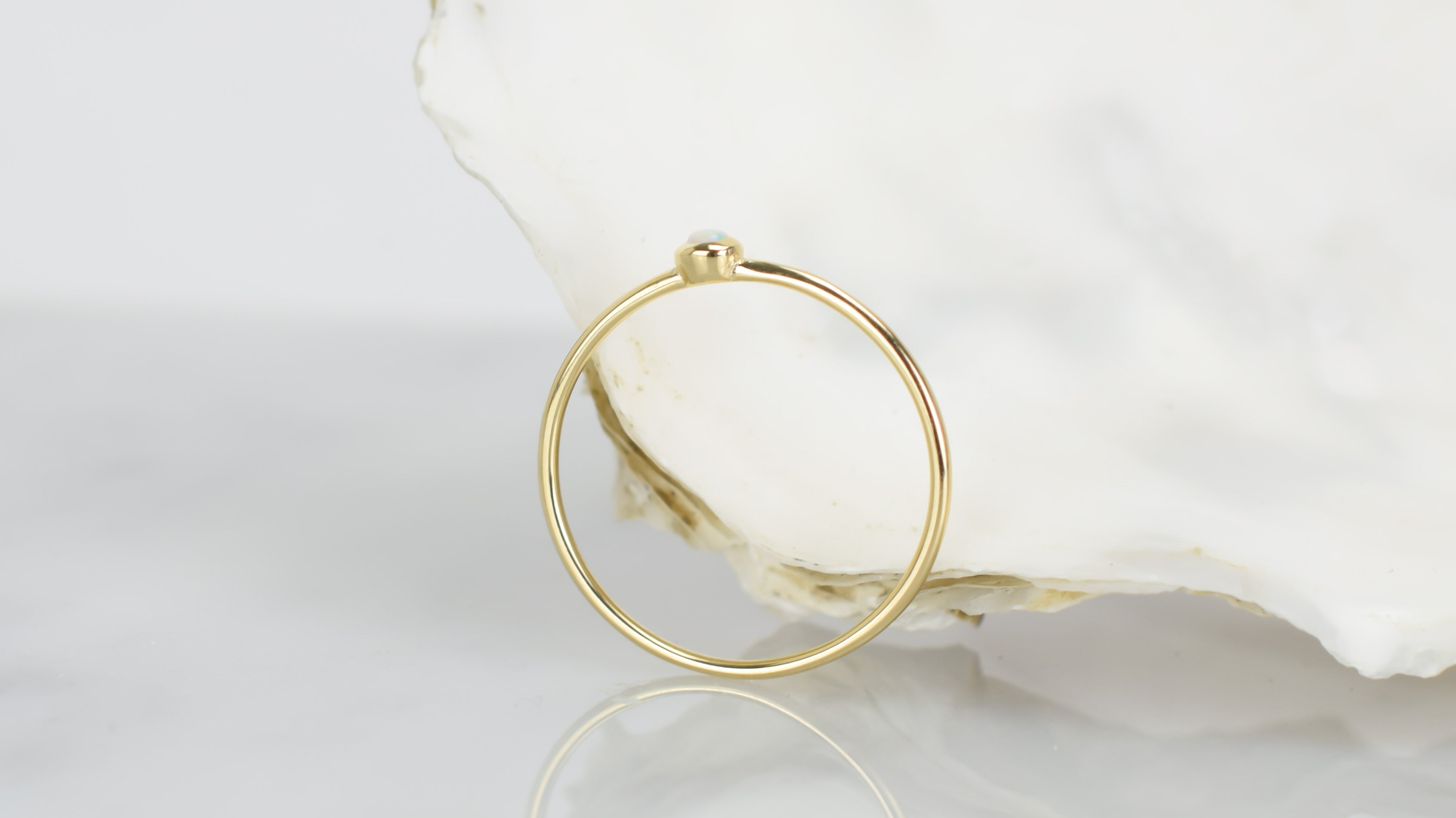 Aanschuifring goud, opaal gouden ring, 14k aanschuifring opaal