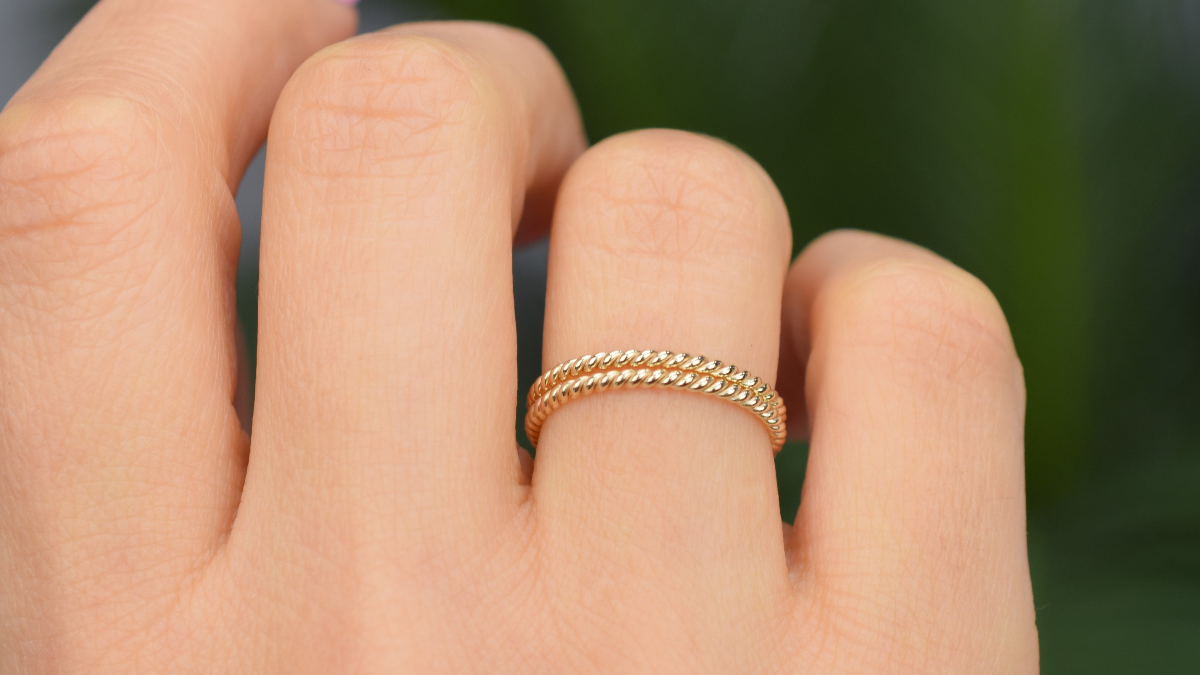 Twistend ring 14k Goud, twisted ringen, 2 aanschuif ringen, 2 vlecht ringen goud, 2 gedraaide ringen 14k, gouden ringen 2x, stacking ring, 14k aanschuif ringen