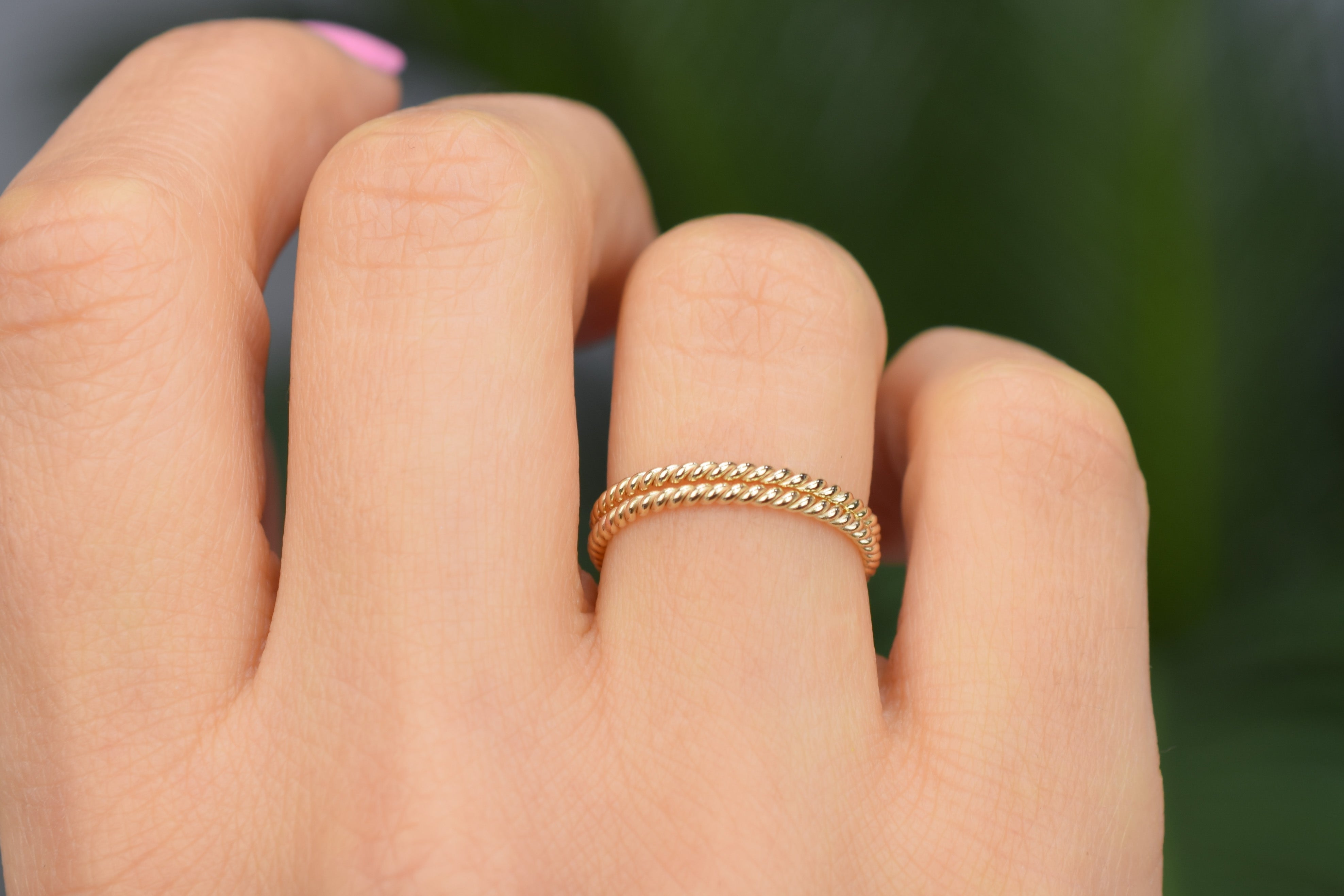 Twistend ring 14k Goud, twisted ringen, 2 aanschuif ringen, 2 vlecht ringen goud, 2 gedraaide ringen 14k, gouden ringen 2x, stacking ring, 14k aanschuif ringen