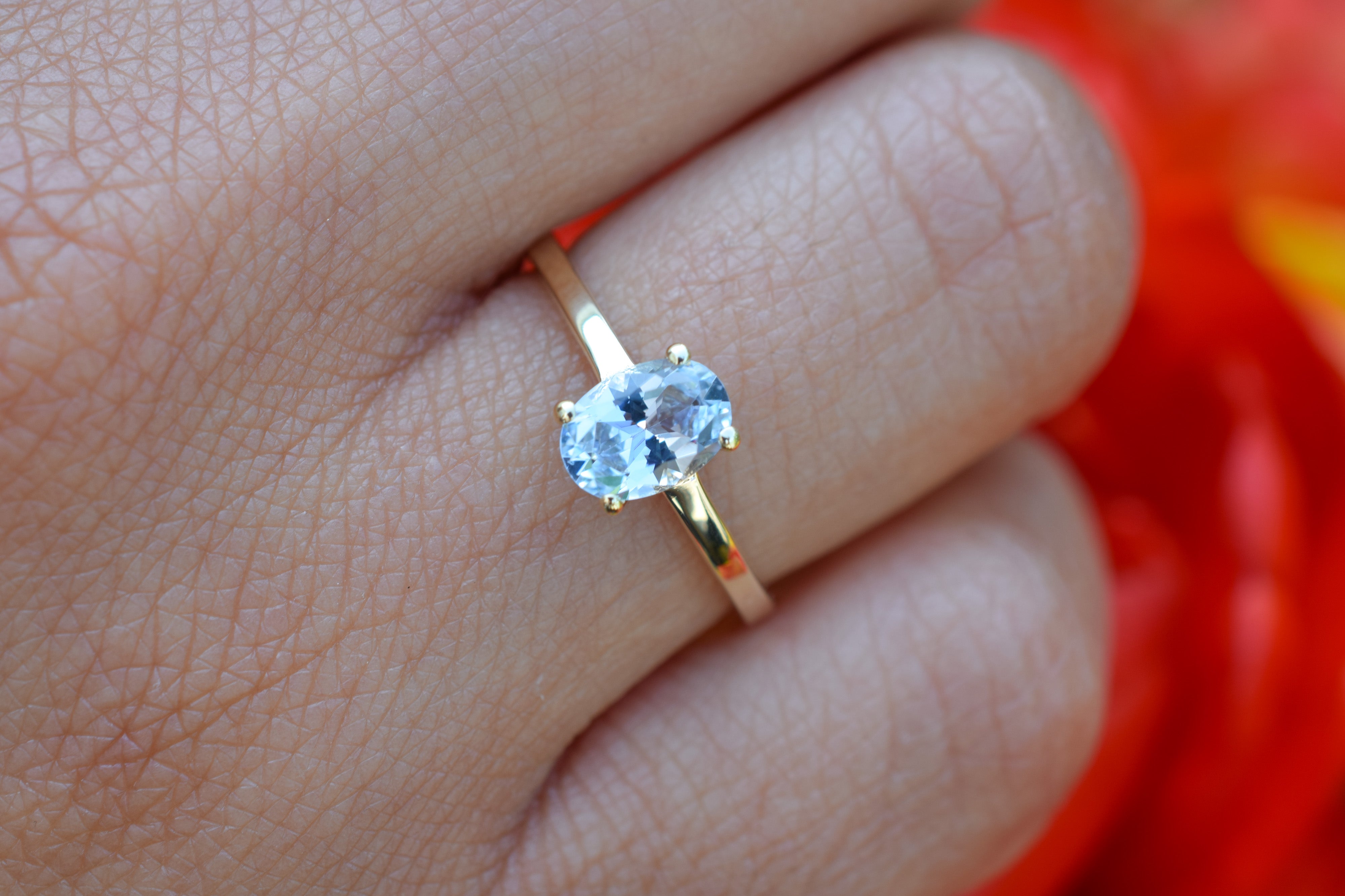 blauwe topaas ring, topaas ring, 14k topaas ring, 14 ring, Swarovski ring, swarovski topaas ring goud, 14k ring birthstone ring, geboortesteen ring, blauwe ring goud