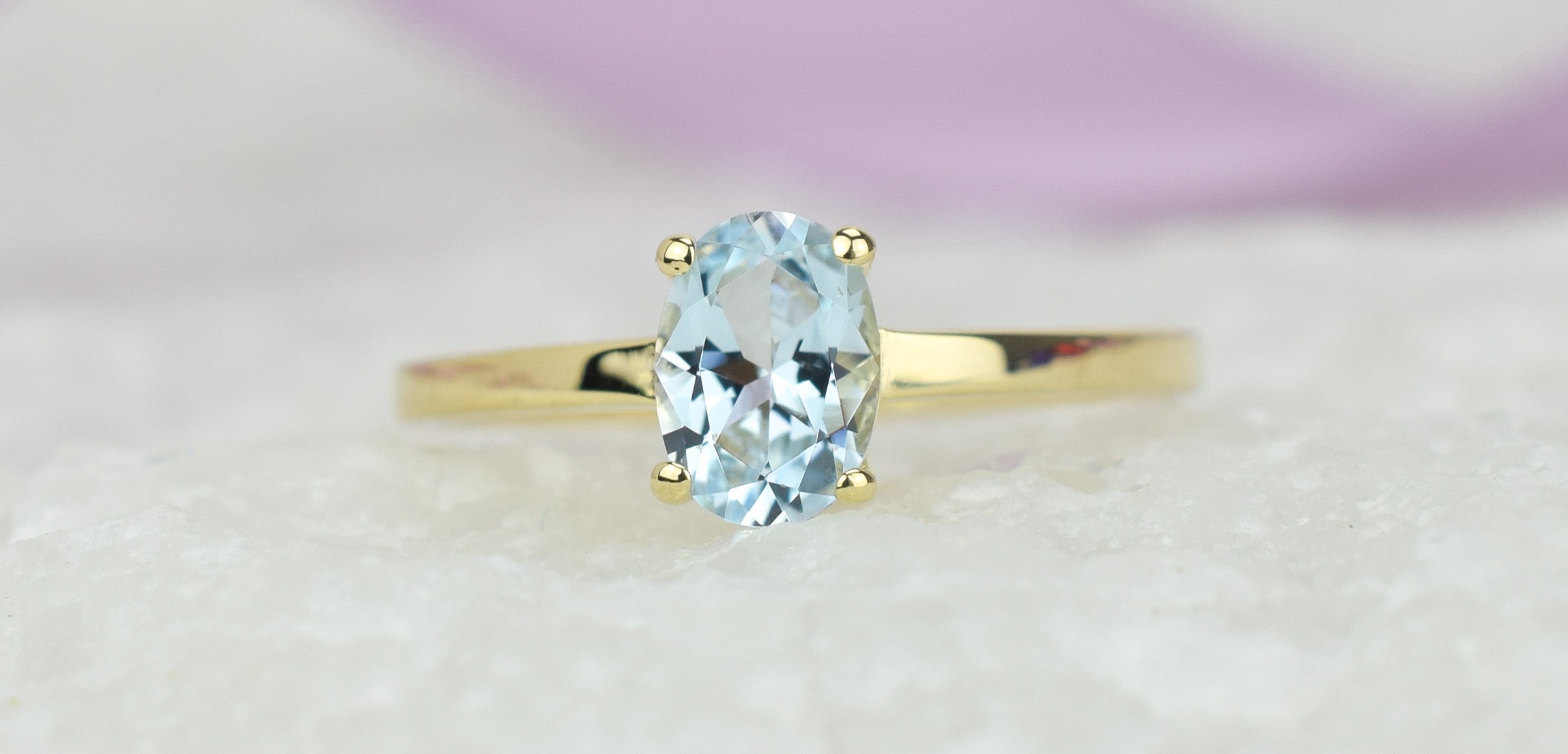 blauwe topaas ring, topaas ring, 14k topaas ring, 14 ring, Swarovski ring, swarovski topaas ring goud, 14k ring birthstone ring, geboortesteen ring, blauwe ring goud