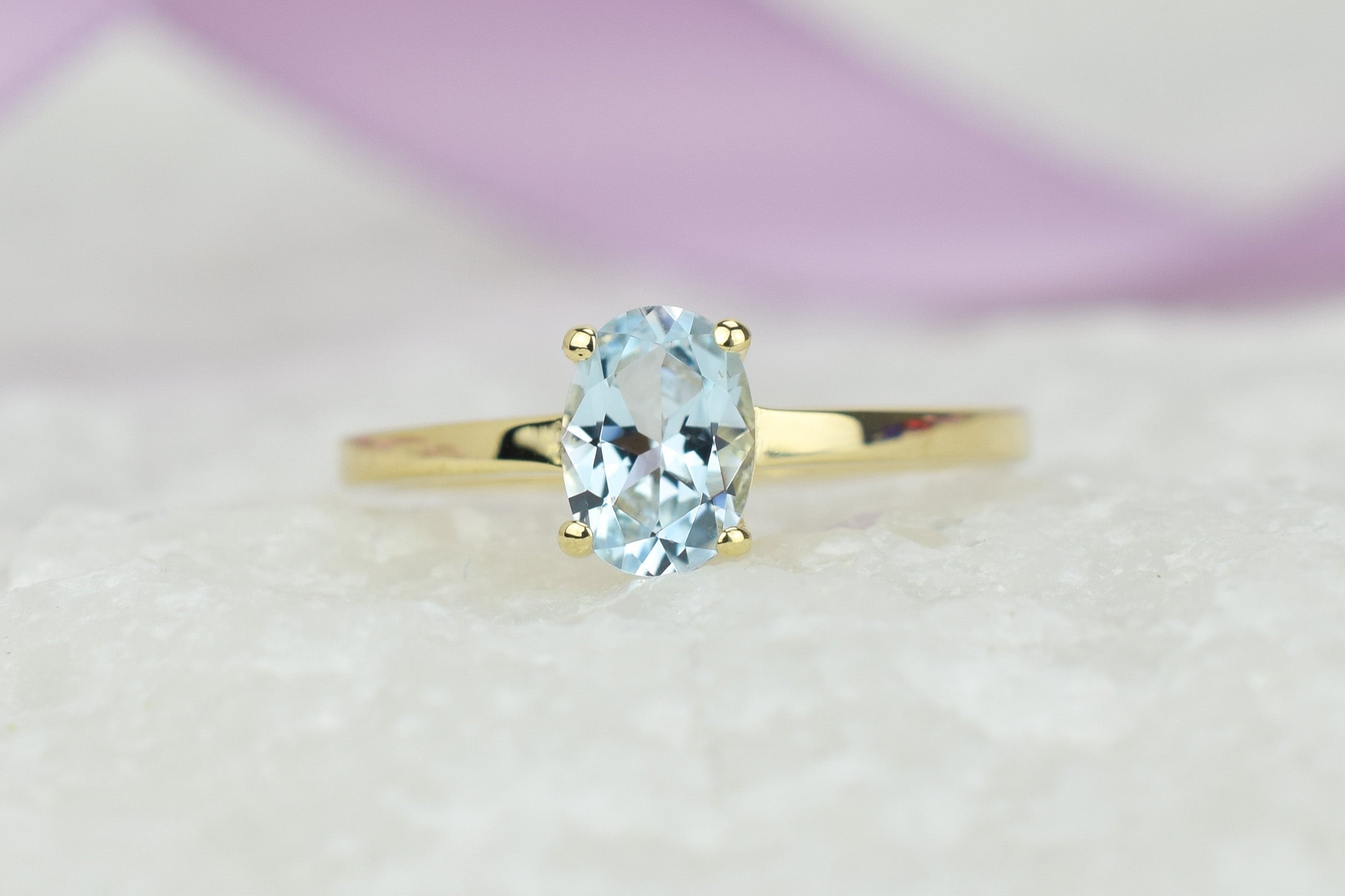 blauwe topaas ring, topaas ring, 14k topaas ring, 14 ring, Swarovski ring, swarovski topaas ring goud, 14k ring birthstone ring, geboortesteen ring, blauwe ring goud