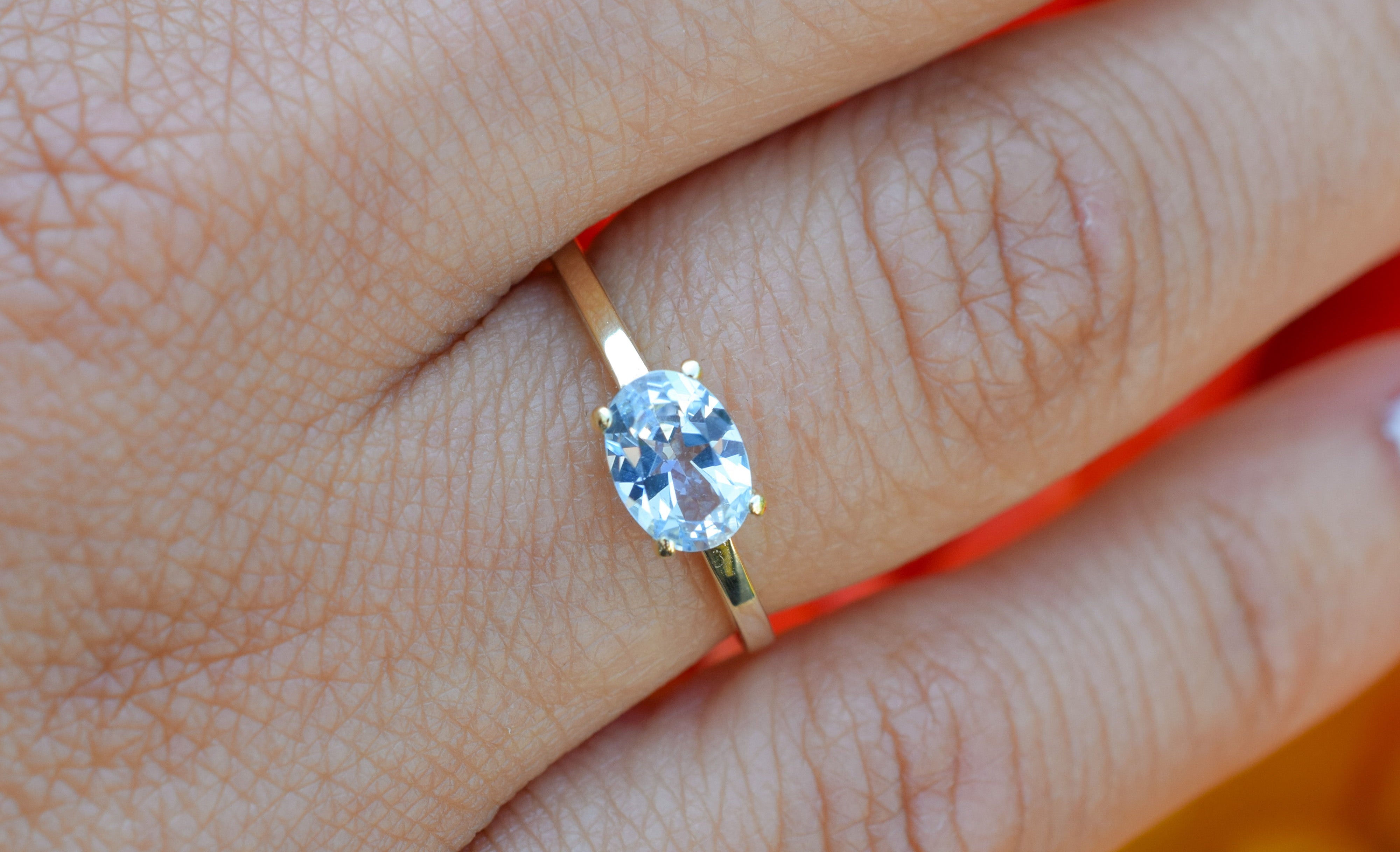 14k topaas ring, 14k swarovski ring, swarovski gouden ring, blauwe topaas ring, natuurlijke topaas ring, natuurlijke topaas steen, birthstone ring, geboortesteen topaas sieraden, sieraden natuurlijke stenen, natuurlijke stenen