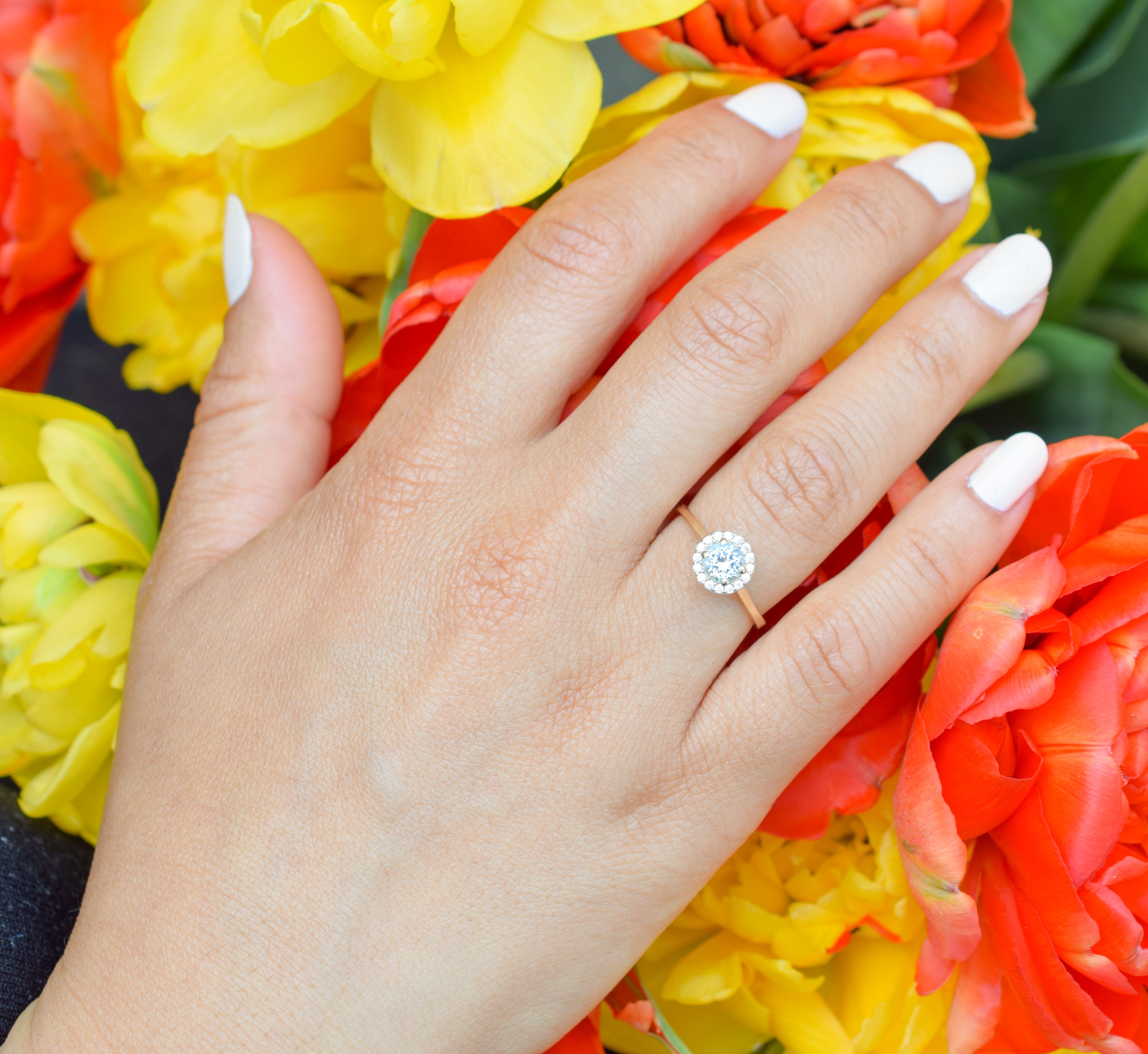 14k swarovski ring, swarovski goud, swarovski topaas ring, ring birthstone, november geboortesteen, ronde topaas ring, 14k gouden ring, 14k ronde blauwe steen ring