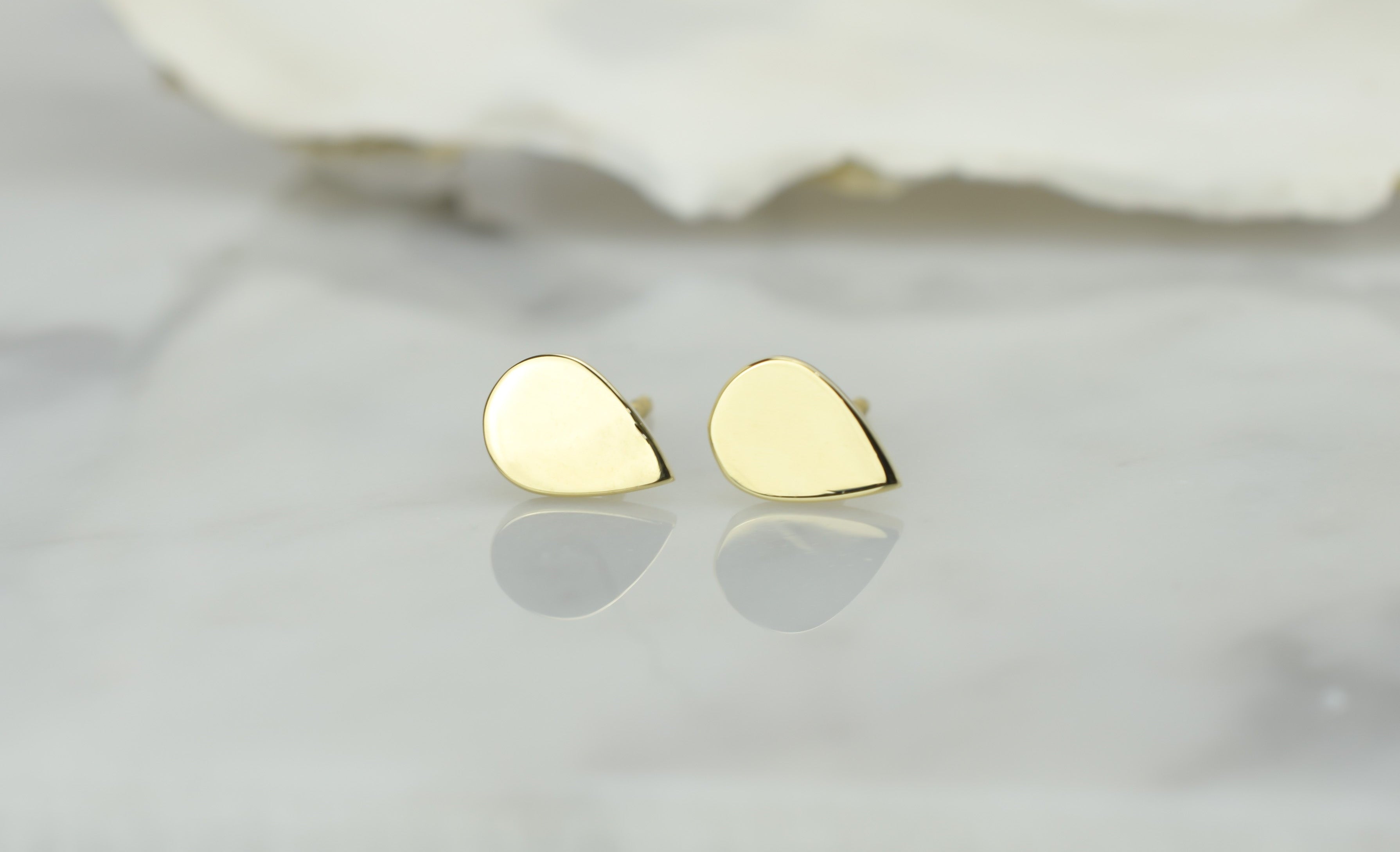 14 karaat goud oorknoppen, oorknoppen 14k druppelvormige, kleine oorbellen voor dames, traanvormige oorbellen