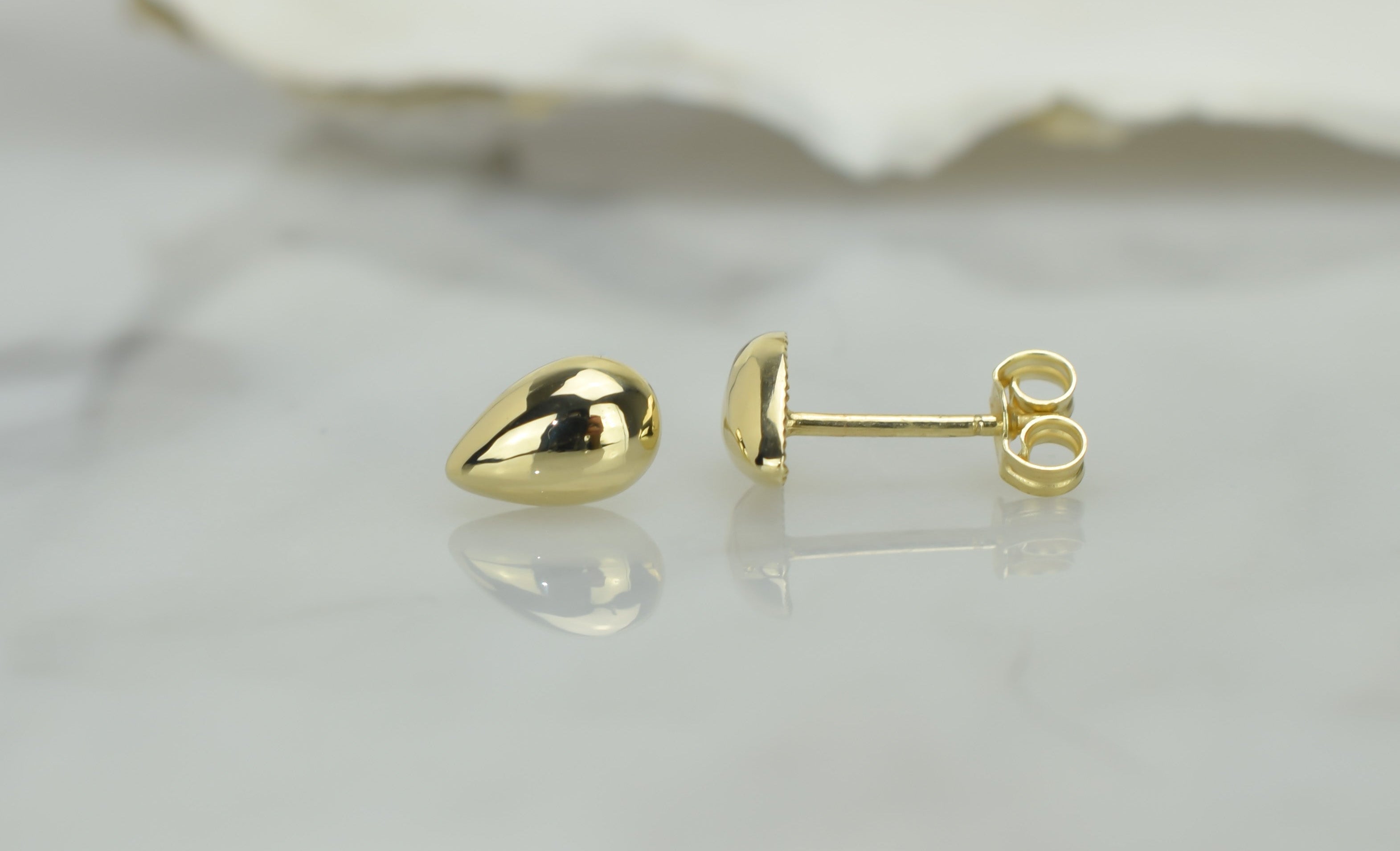 14 karaat goud oorknoppen, oorknoppen 14k druppelvormige, kleine oorbellen voor dames, traanvormige oorbellen