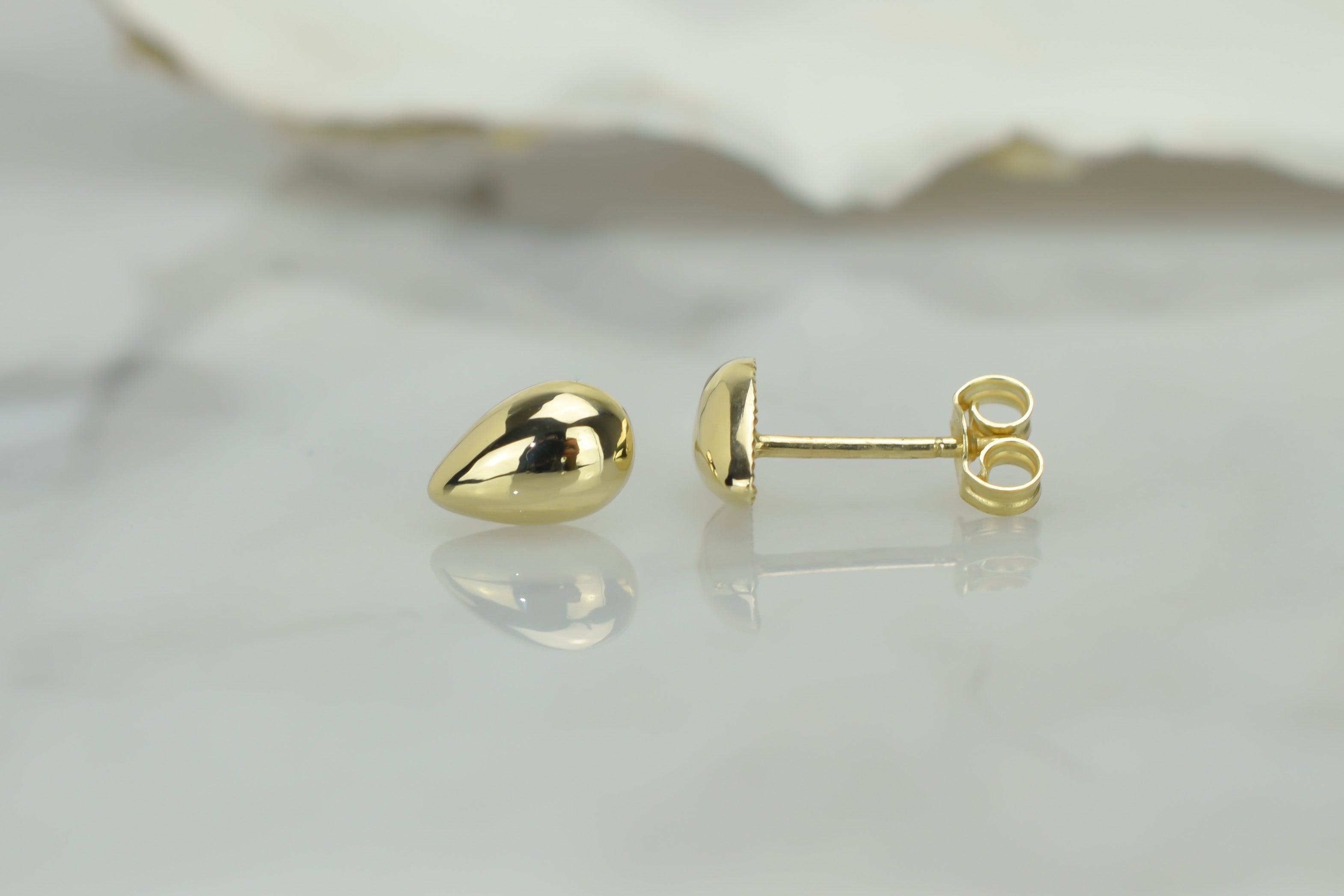 14 karaat goud oorknoppen, oorknoppen 14k druppelvormige, kleine oorbellen voor dames, traanvormige oorbellen