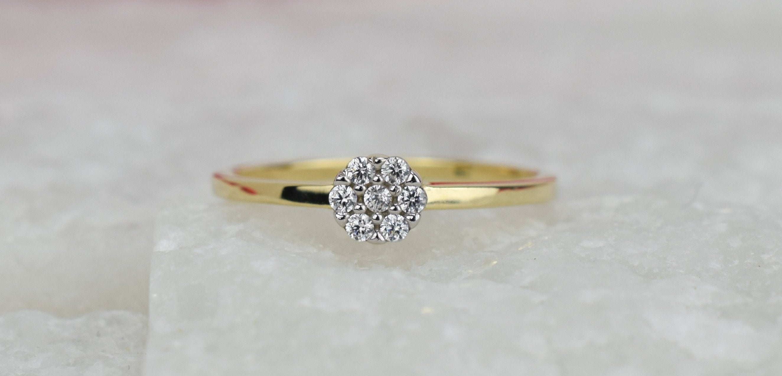 14k bloemen ring, ring met steen goud, gouden ring met stenen, 14 karaat stenen ring, gouden bloemen ring, 14k dames ring, verlovingsring goud, 14k gouden verlovingsring, gouden ring, gouden daisy ring