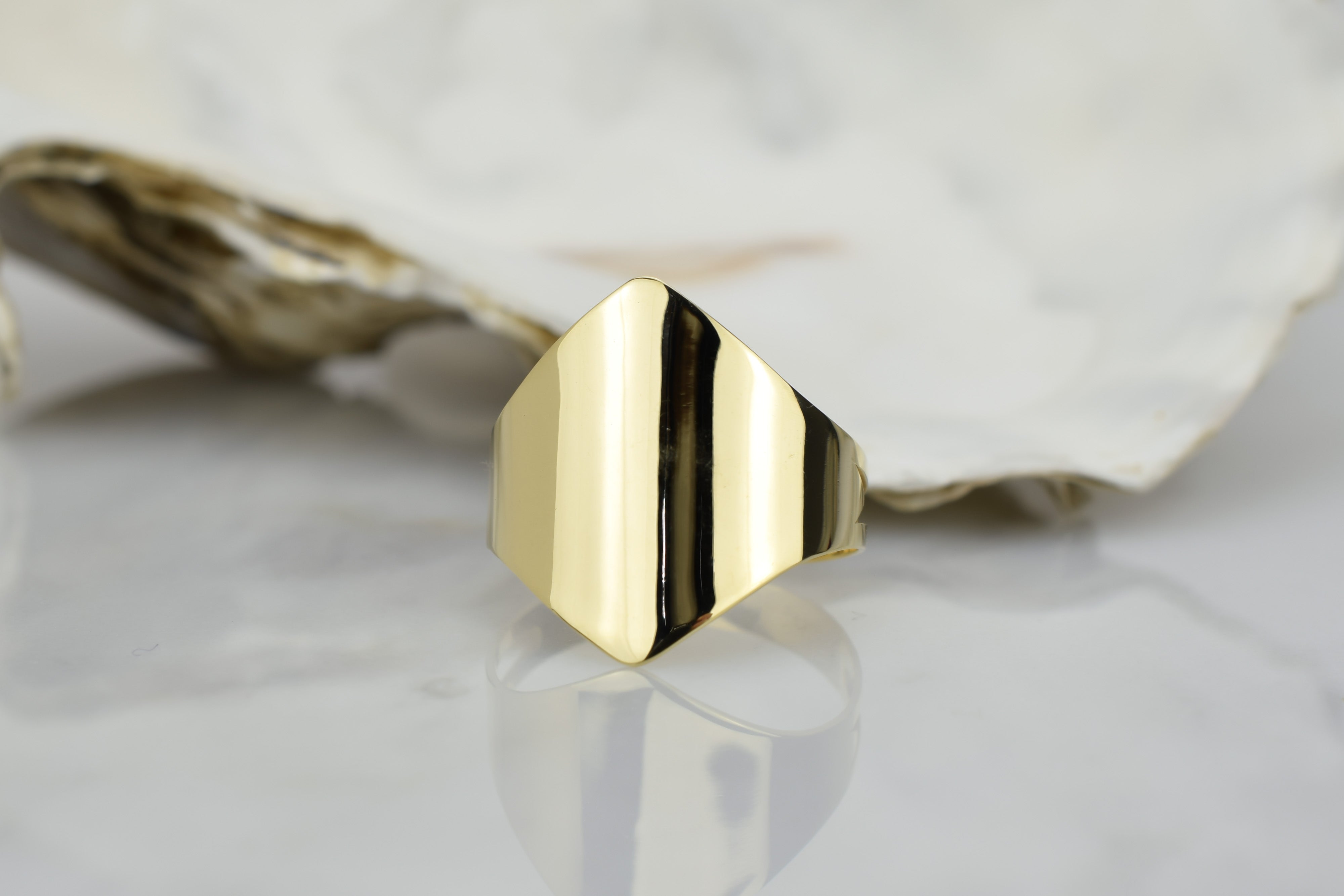 14k Vierkante Zegelring, Brede gouden ring, 14k Ring, Vrouwen Ring, Duim Ring, Statement Ring, Sieraden, Graveer Ring