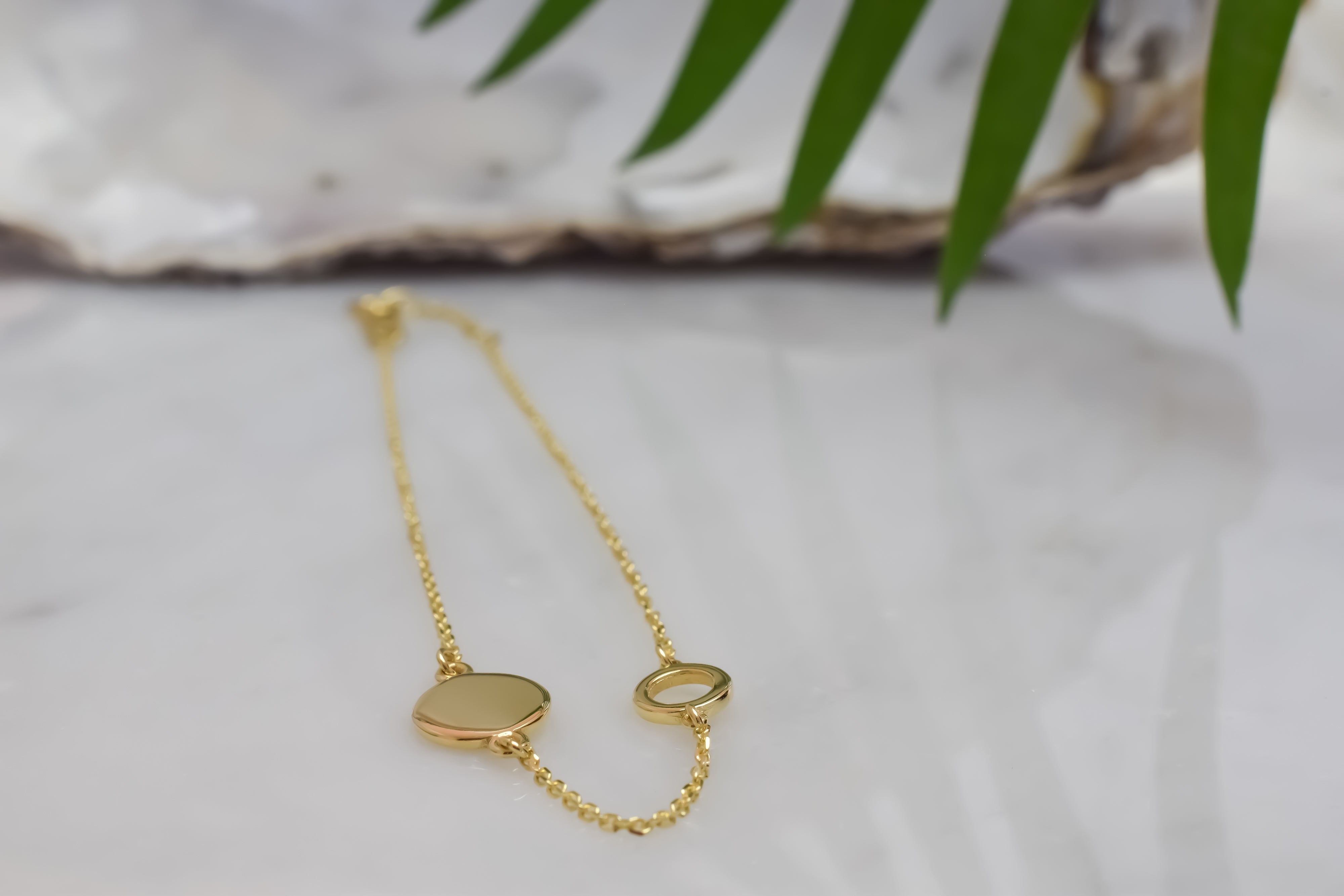 14k gouden armband voor dames, dames 14k armband, unieke 14k armband, dames 14k armband met 2 bedels