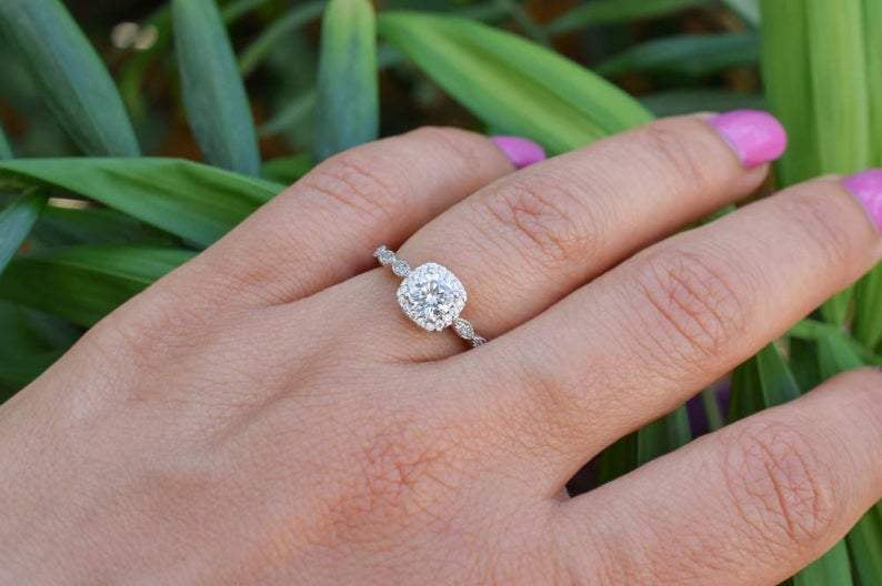 vintage ring, artdeco ring, gouden verlovingsring, 18k gouden ring, ring met stenen, gouden artdeco ring, elegante ring, bruidsring, trouwring, dames ring