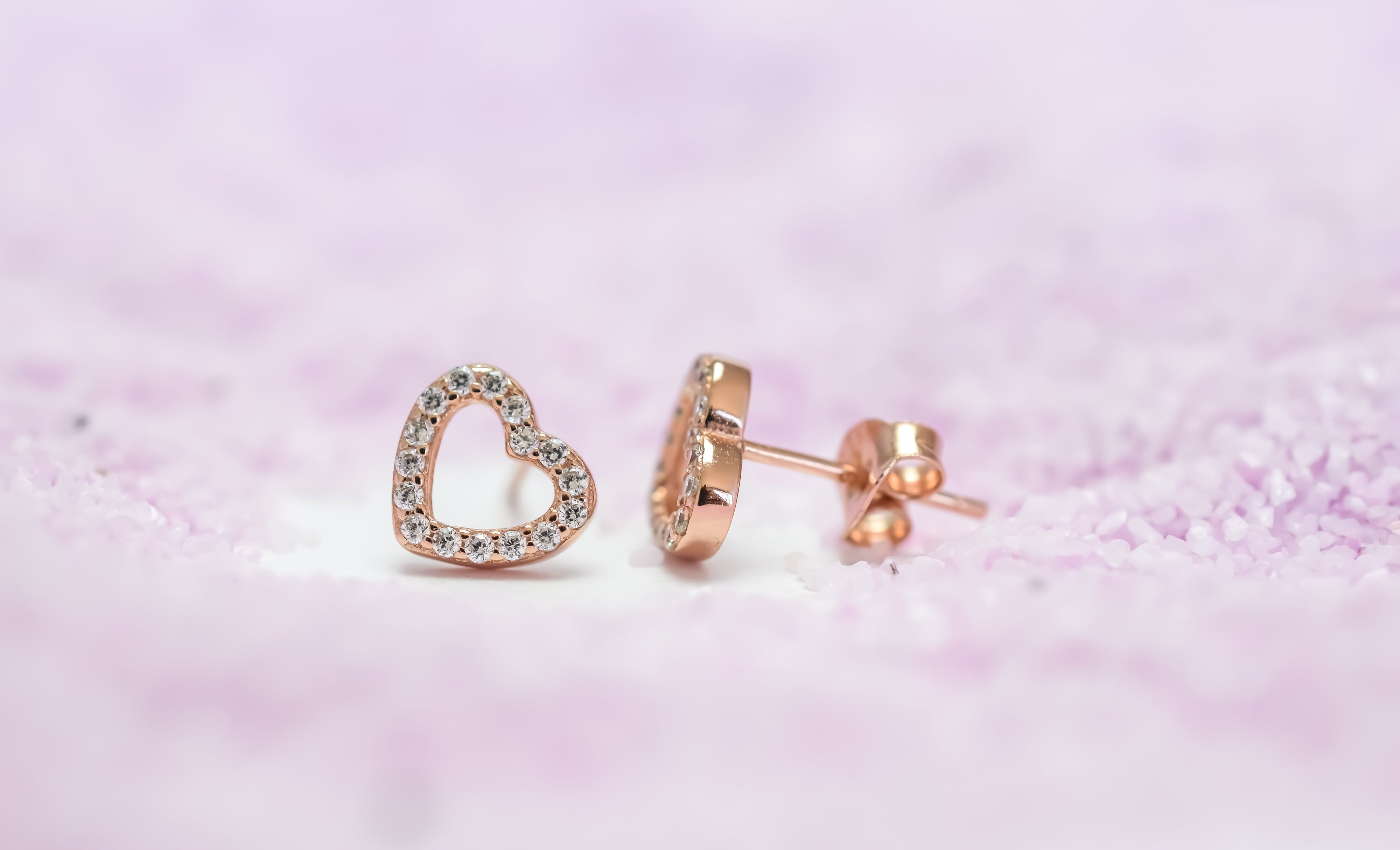 Oorbellen hartjes oorknoppen, gouden hartjes oorknoppen, rose gouden hartjes oorbellen, oorbellen open hartjes, zilveren harten oorstekers, 925 zilver oorbellen harten