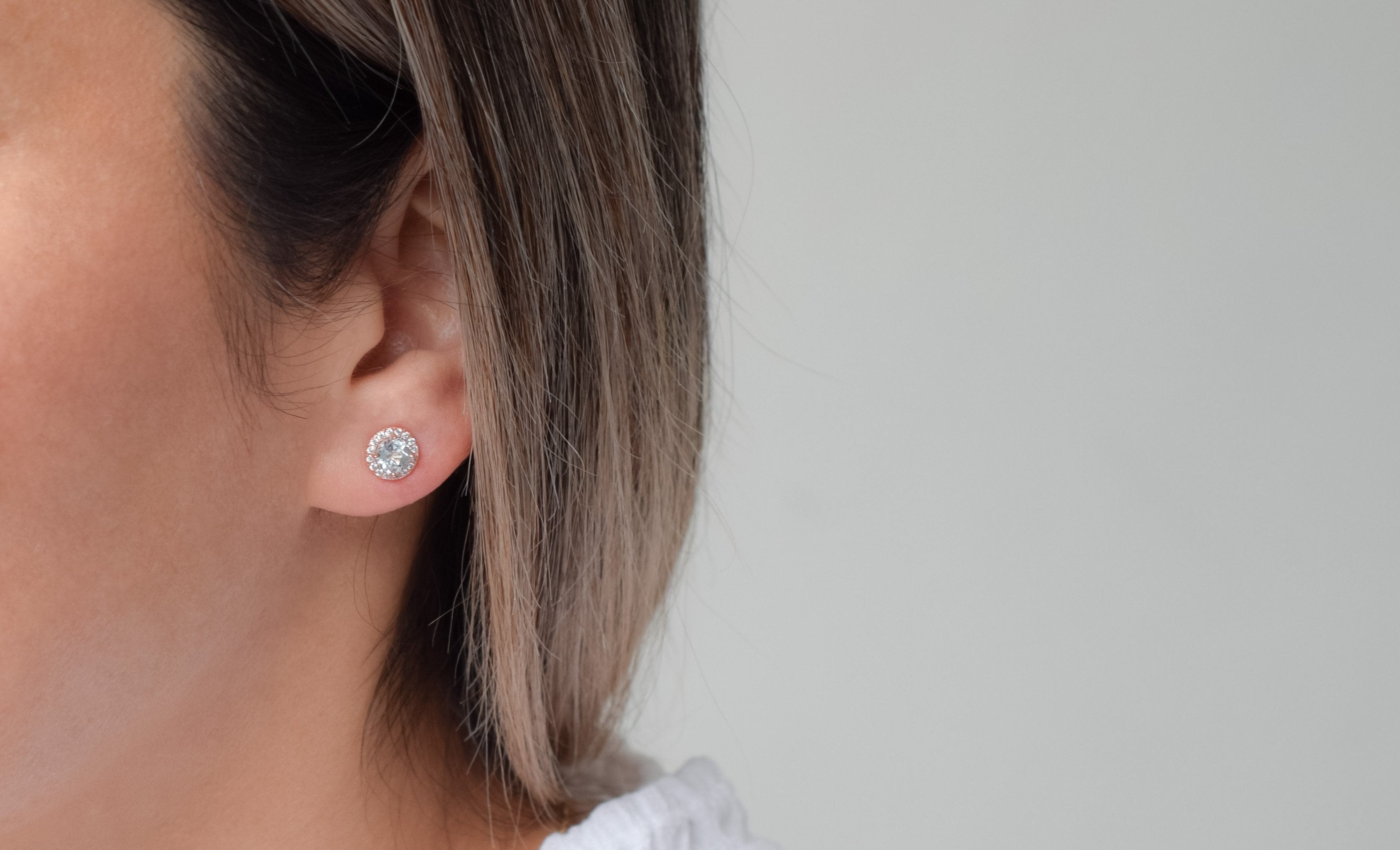 Gouden topaas oorbellen, Topaas oorbellen, gouden topaas oorknoppen, blauwe oorbellen, natuurlijke topaas stenen, blauwe topaas gouden oorbellen, birthstone oorbellen, geboortesteen topaas oorbellen