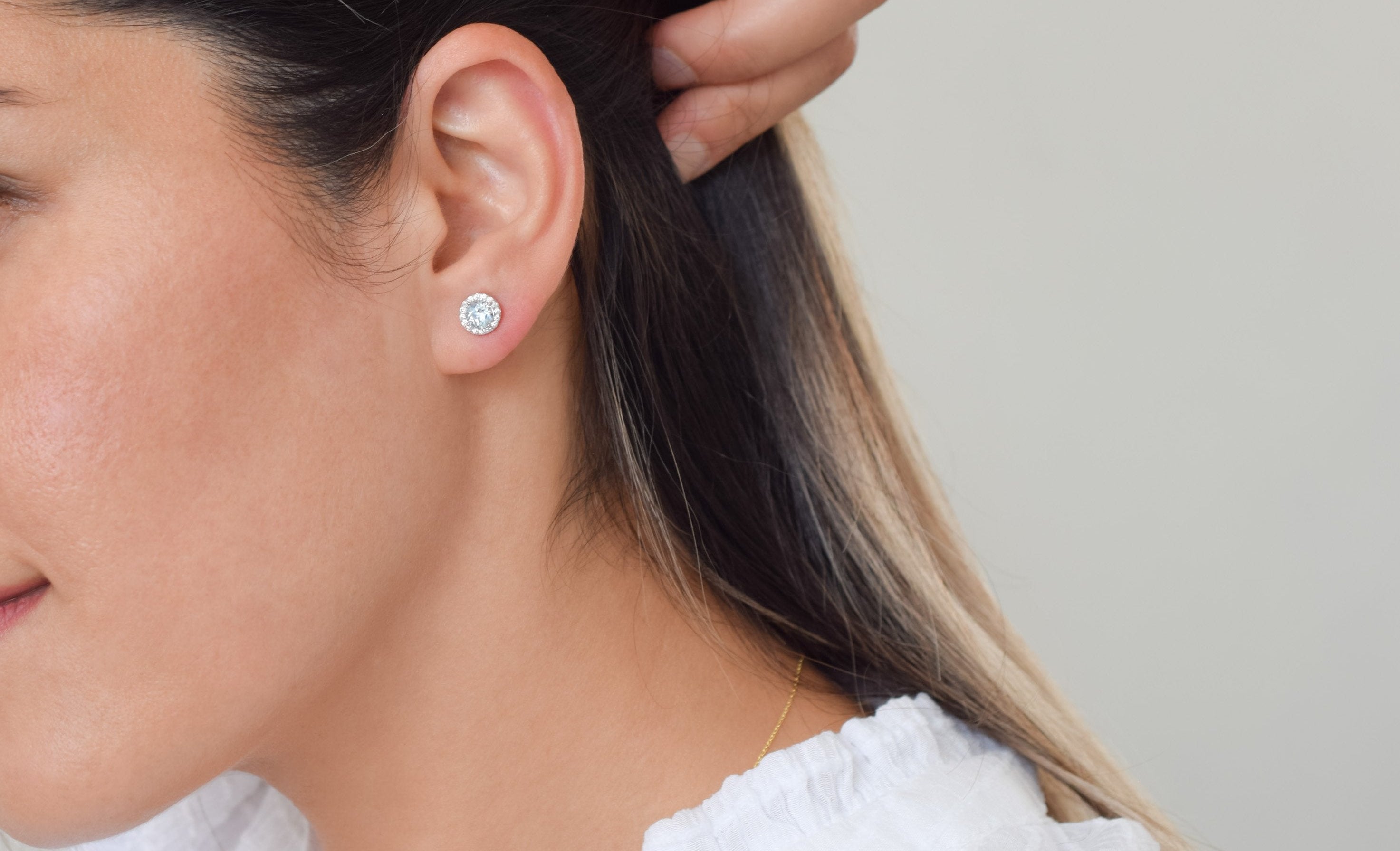 Gouden topaas oorbellen, Topaas oorbellen, gouden topaas oorknoppen, blauwe oorbellen, natuurlijke topaas stenen, blauwe topaas gouden oorbellen, birthstone oorbellen, geboortesteen topaas oorbellen