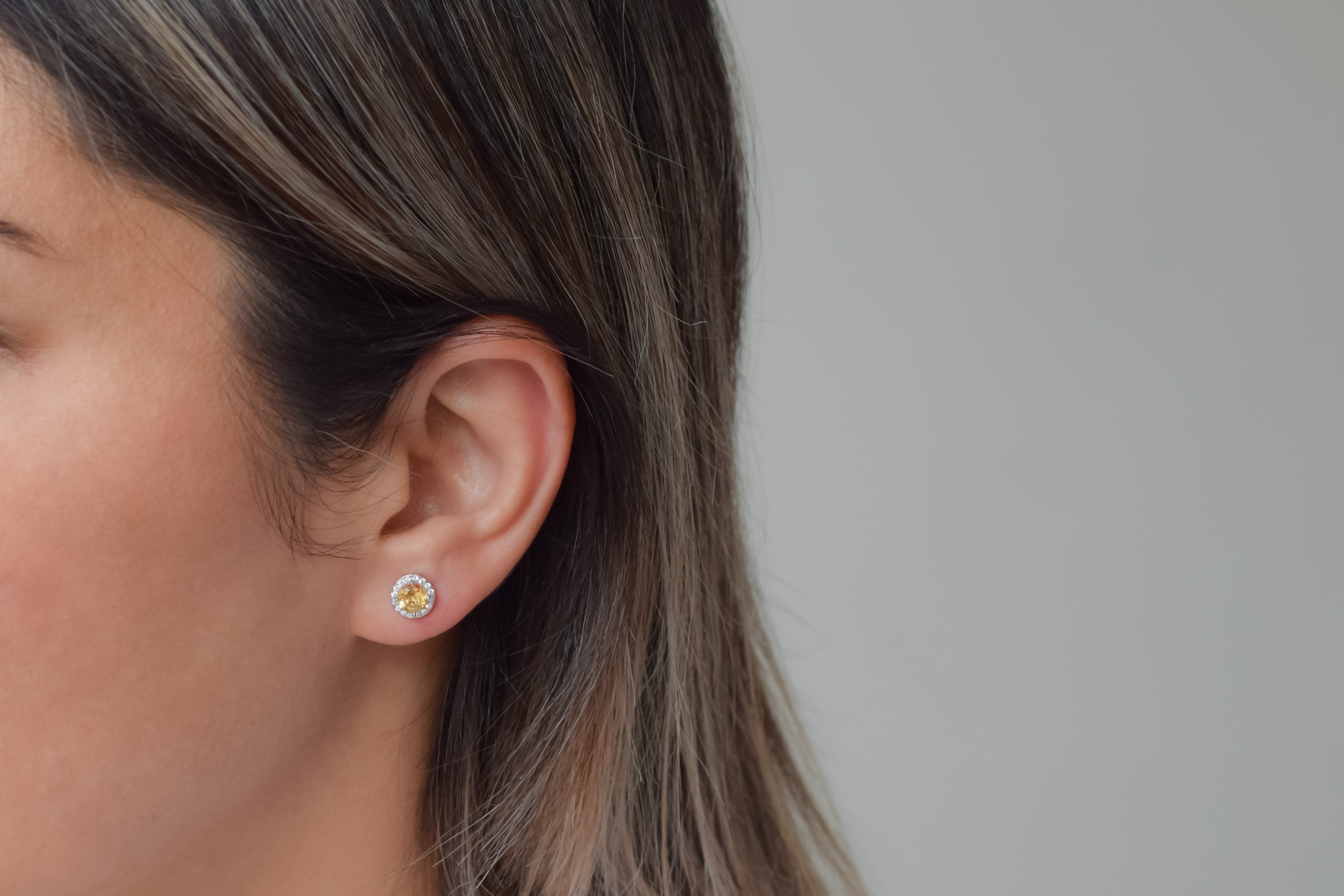 Citrien oorbellen, natuurlijke citrien oorbellen, oorbellen rond, dames gouden oorbellen, oranje oorbellen zilver, zilveren oranje ronde oorbellen, geboortesteen oorbellen, oorknoppen citrien, birthstone oorbellen, geboortesteen sieraden