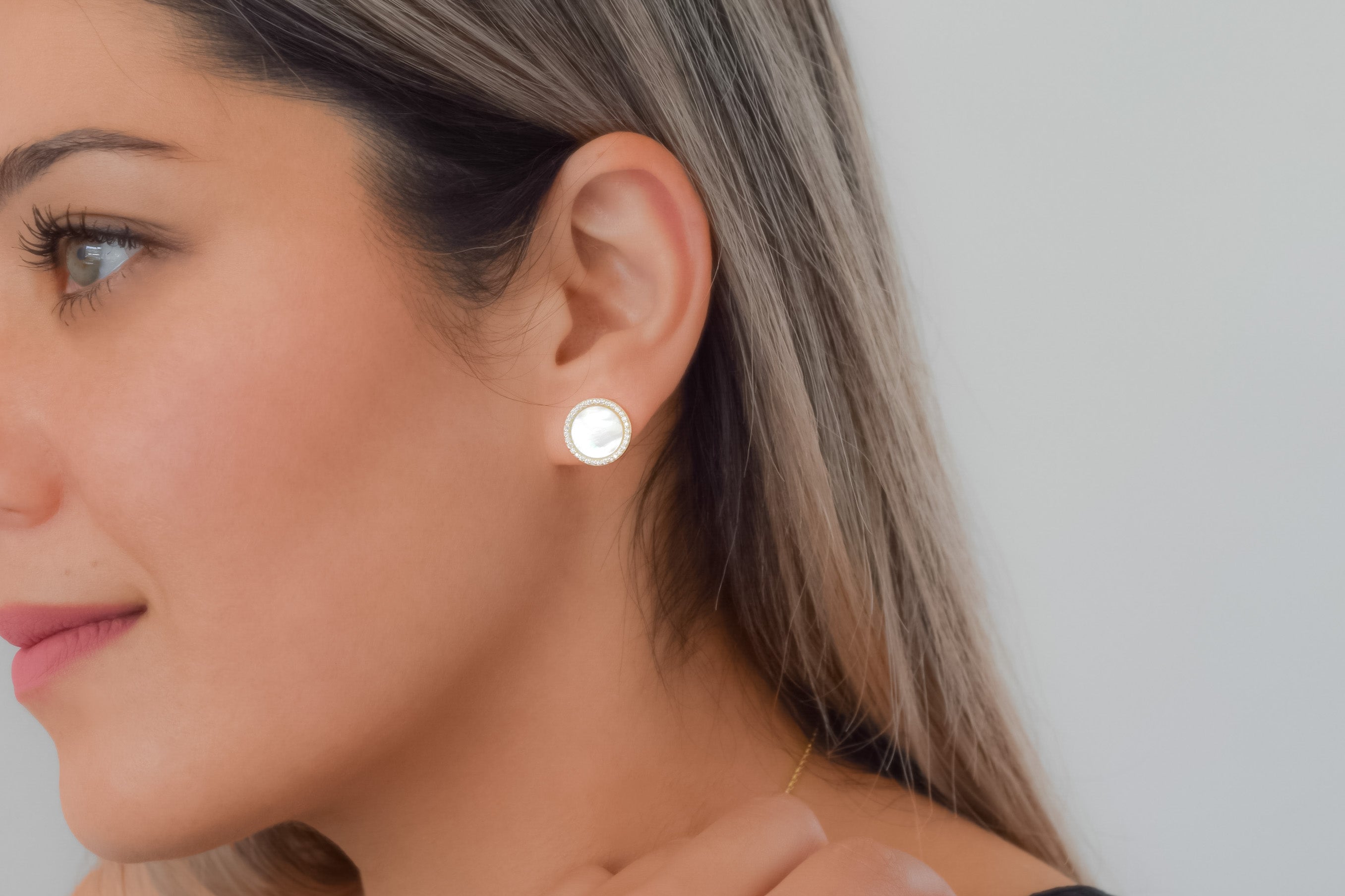 Oorknoppen parel, parel zilver oorbellen, gouden parel oorbellen, parelmoer oorknoppen, ronde parel met stenen oorbellen, oorknoppen parel cirkel