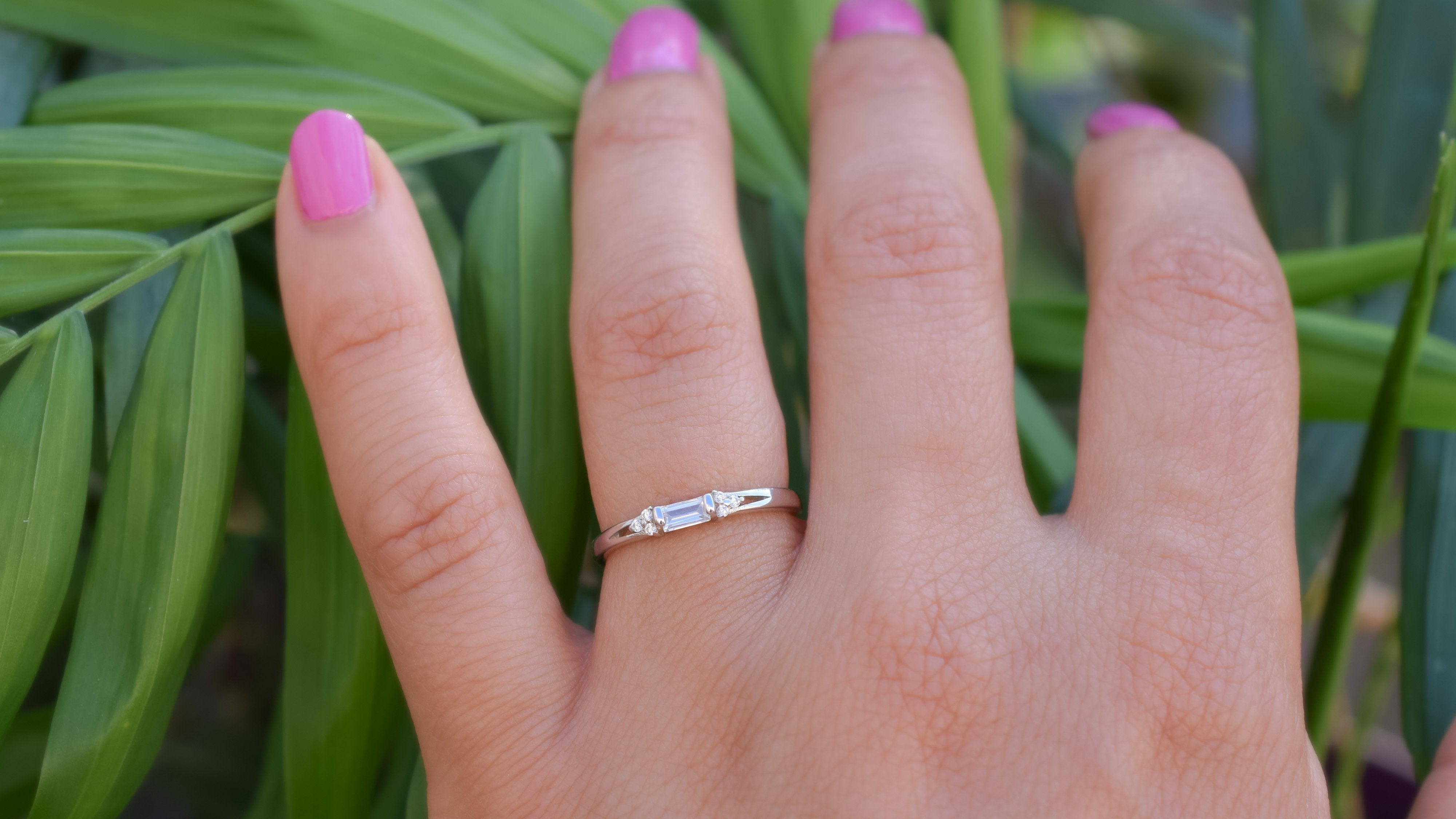 baquette ring, gouden ring voor dames, baquette ring rosegoud, ring met stenen zilver, verlovingsring voor dames, subtiele ring met stenen