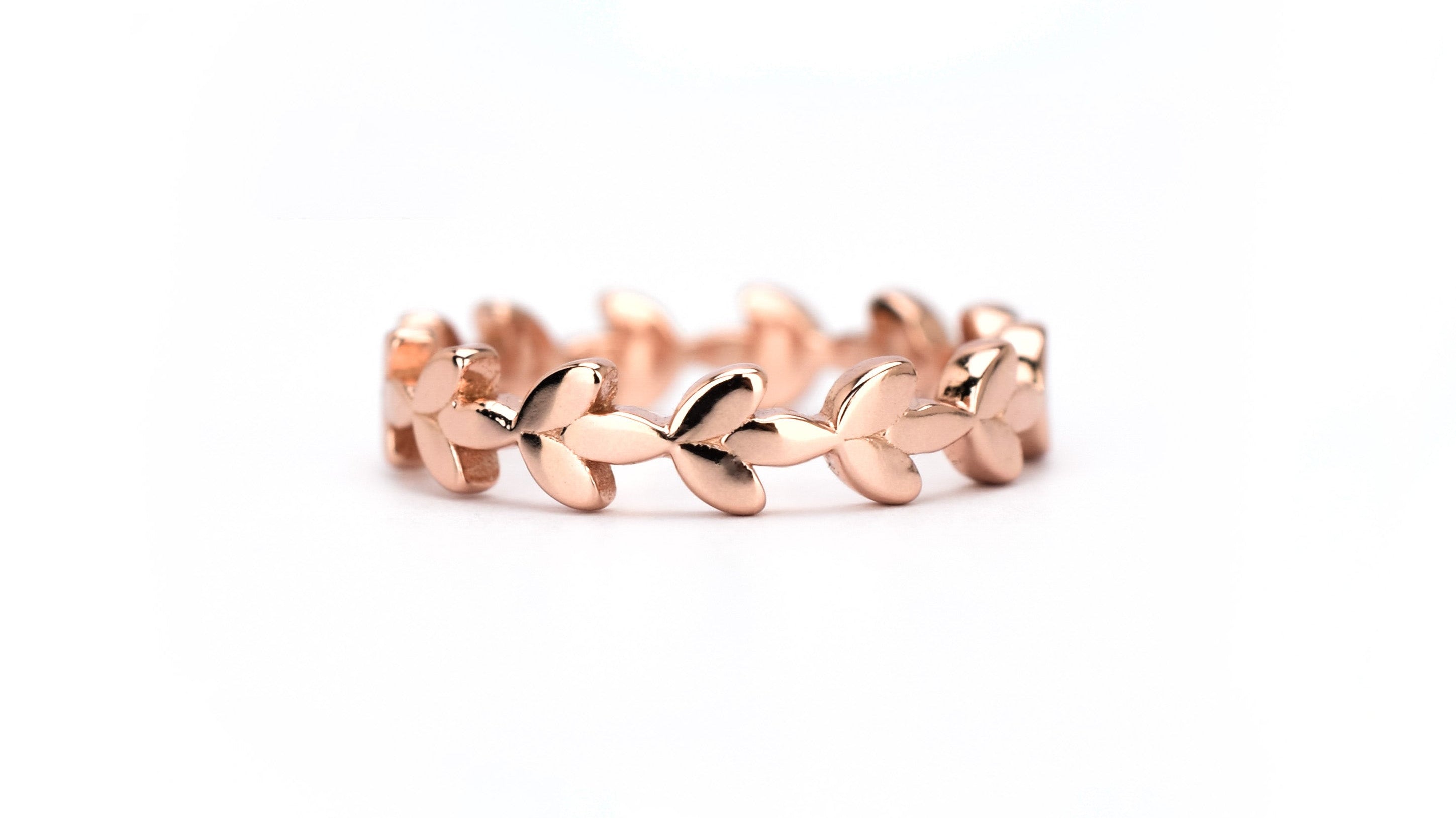 rose blaadjes ring, ring 18k rose goud, stapel ring goud, rose gouden sieraden, bemyjewels, gouden blaadjes ring, leaf ring gold