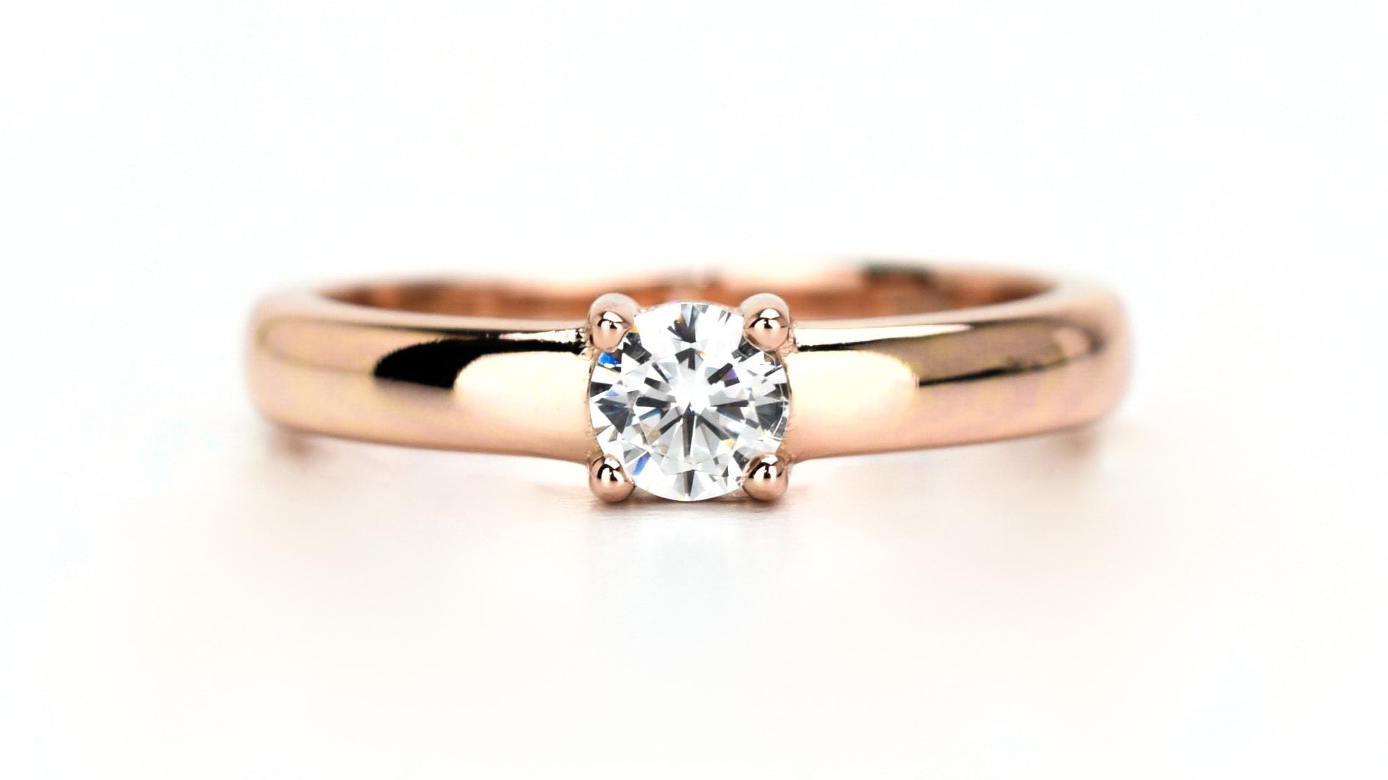 14k rosegouden ring, trouwring goud, rose gouden verlovingsring, stapelring goud, 14k gouden swaroski ring, swarovski ring goud, solitaire ring rose, 14k solitaire ring