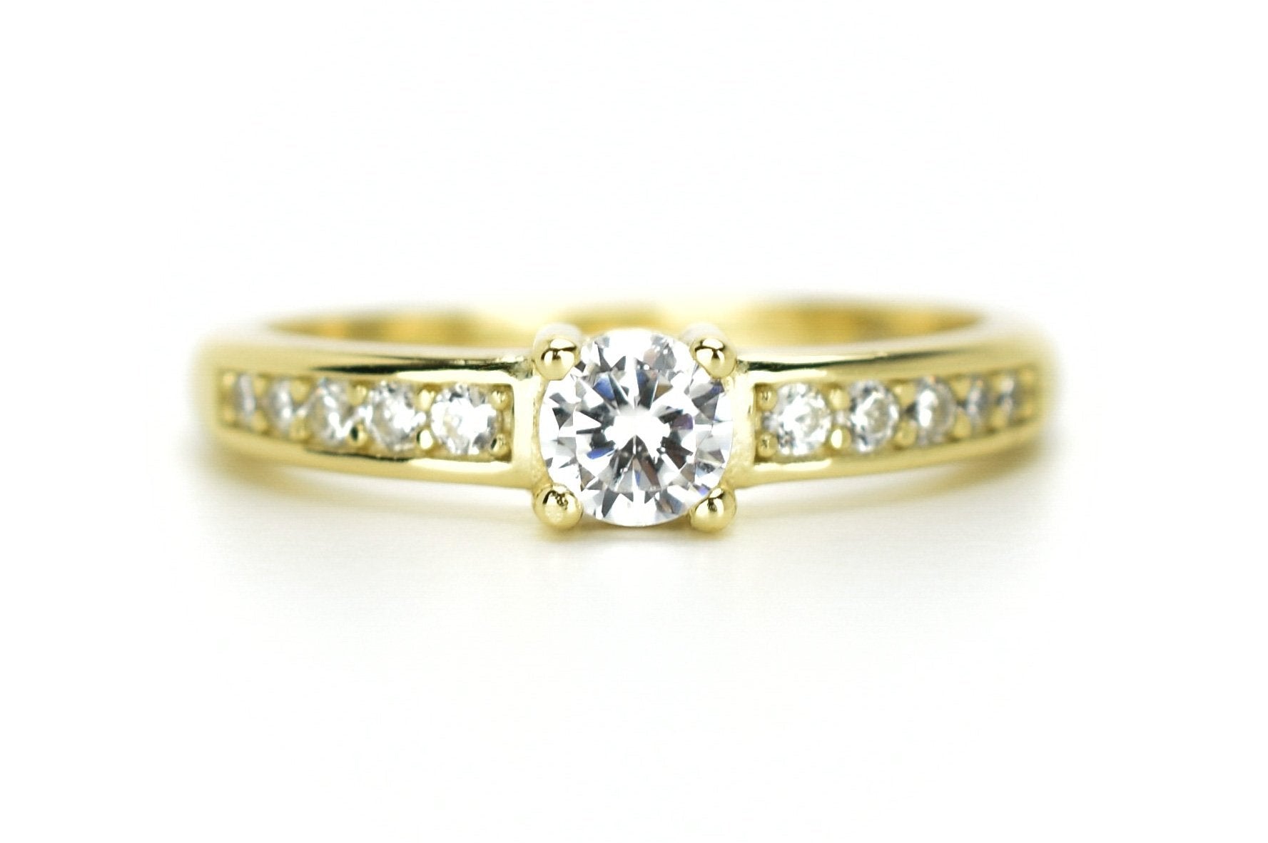 verlovingsring goud, gouden stenen ring, ring met stenen rosegoud, zilveren ring voor dames, zilveren verlovingsring, statement ring goud, solitaire ring zilver, 18k gouden ring met stenen