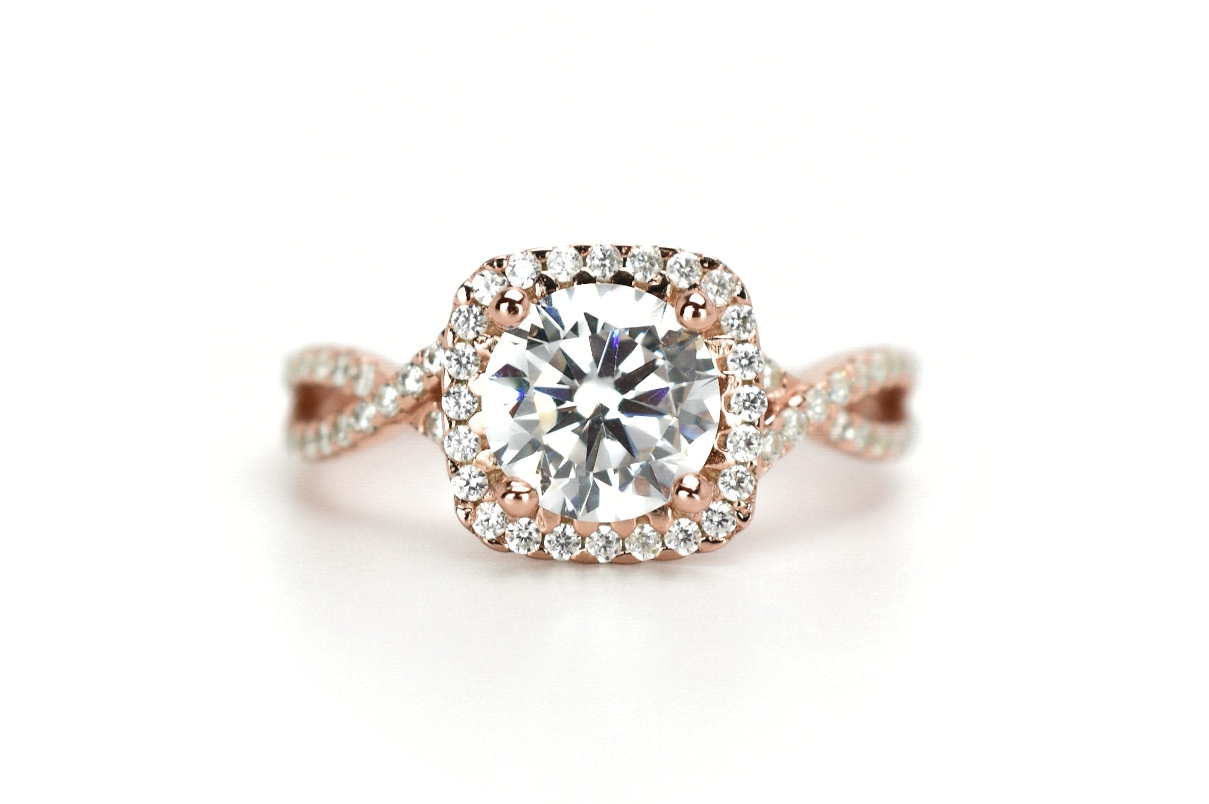 gouden ring, viekante gouden ringm infinity ring, verlovingsring, bemyjewels, vierkante grote steen ring, twisted ring goud, unieke verlovingsring, vierkante zilveren ring, ring met vierkante steen, ring met dubbele band, ring met stenen rosegoud, ring met stenen zilver