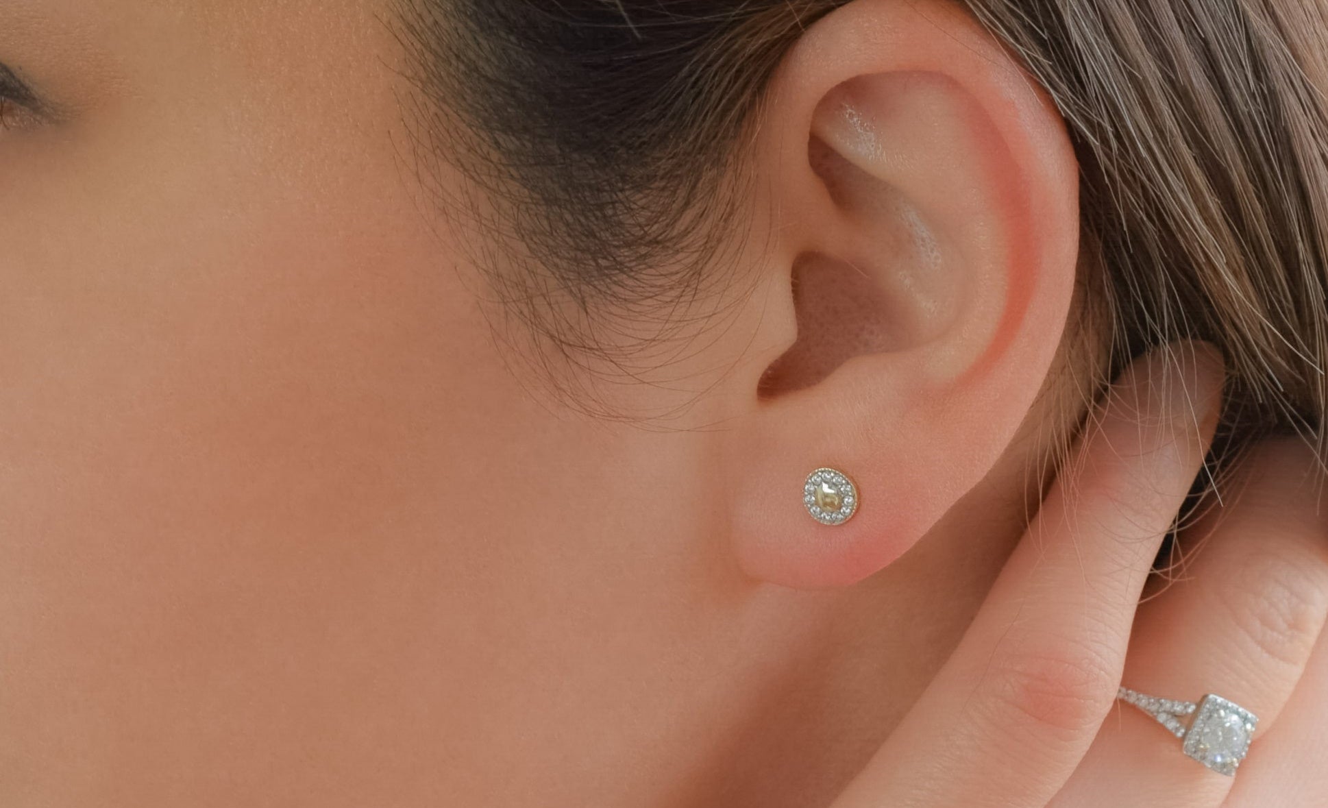 gouden ronde oorbellen, oorbellen met stenen, 14k oorbellen rondjes, halo oorbellen goud, gouden kleine oorbellen met stenen, klassieke oorbellen voor vrouwen, 14k gouden ronde oorbellen voor meisjes, dames oorbellen 14 karaat goud