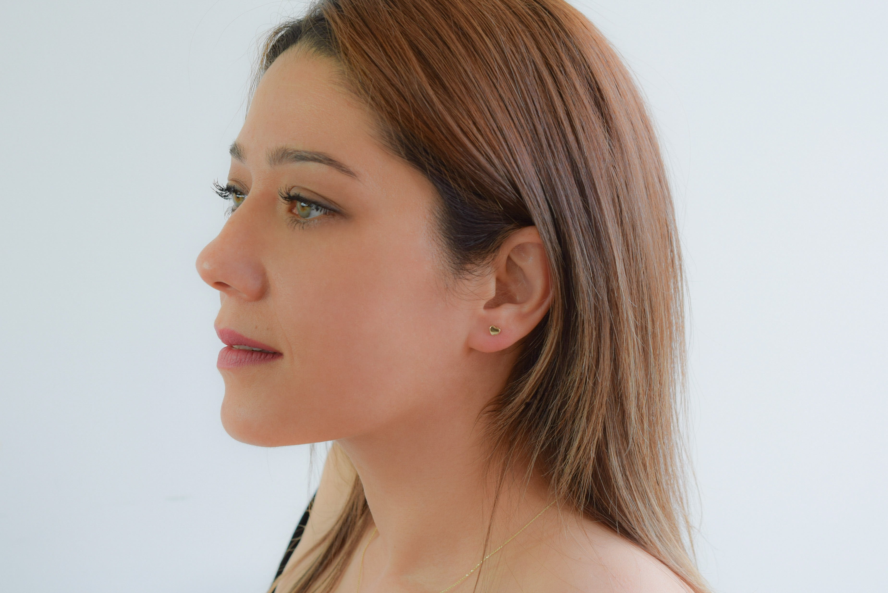 Gouden oorbellen haryjes, dames hartjes oorbellen 14 karaat, kleine gouden hartjes oorknoppen, dichte harten oorbellen meisjes, 14 karaat gouden hart oorbellen