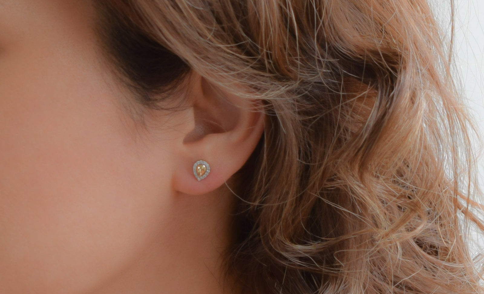 14k peer oorbellen, gouden oorbellen met stenen, 14 karaat druppel oorbellen, oorbellen met stenen, 14k oorbellen peer met stenen, halo oorbellen goud