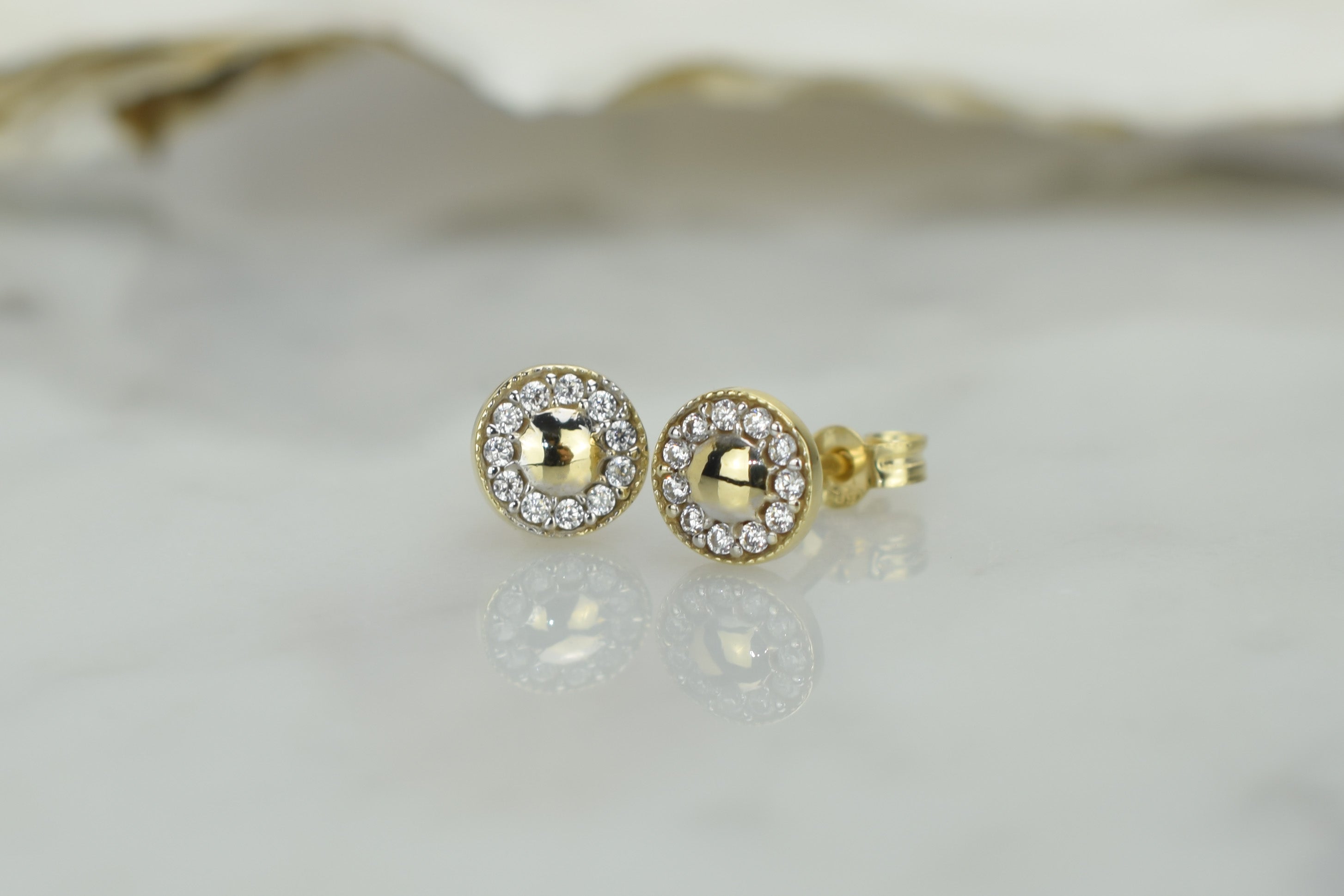 gouden ronde oorbellen, oorbellen met stenen, 14k oorbellen rondjes, halo oorbellen goud, gouden kleine oorbellen met stenen, klassieke oorbellen voor vrouwen, 14k gouden ronde oorbellen voor meisjes, dames oorbellen 14 karaat goud