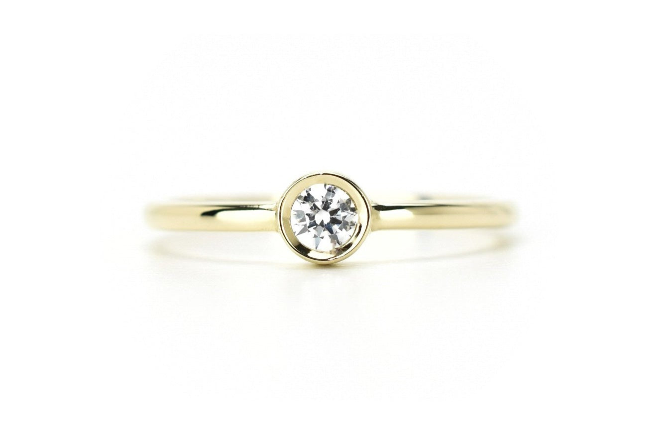 14k solitaire gouden ring, gouden ring met steen, 14 karaat gouden ring, stapelring goud, gouden verlovingsring, trouwring goud, dames gouden ring