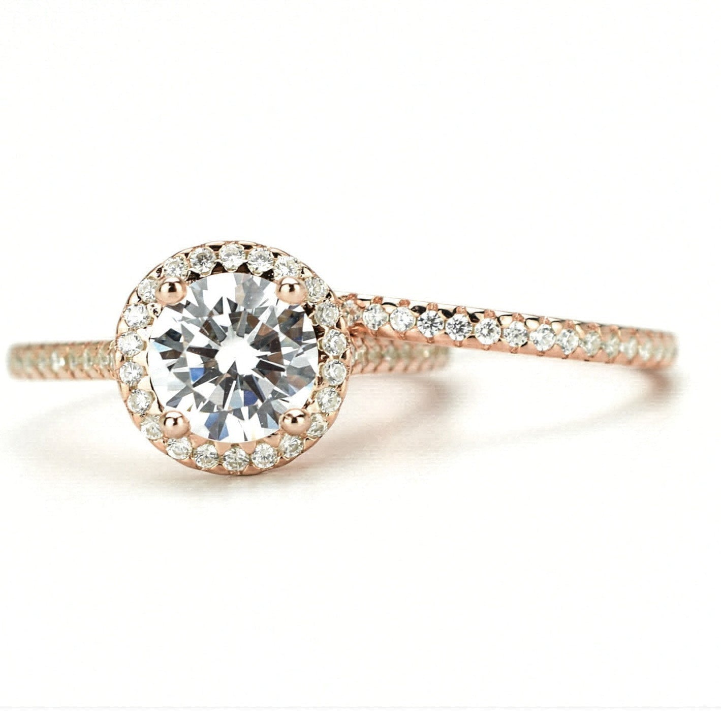 verlovingsring goud, gouden verlovingsring, zilveren verlovingsring, rosegouden verlovingsring, ring met stenen, solitaire zilveren ring met solitaire steen, vierkante ring, zilveren vierkante ring, gouden vierkante ring, ringenset goud, zilveren ringenset solitaire, Ringset