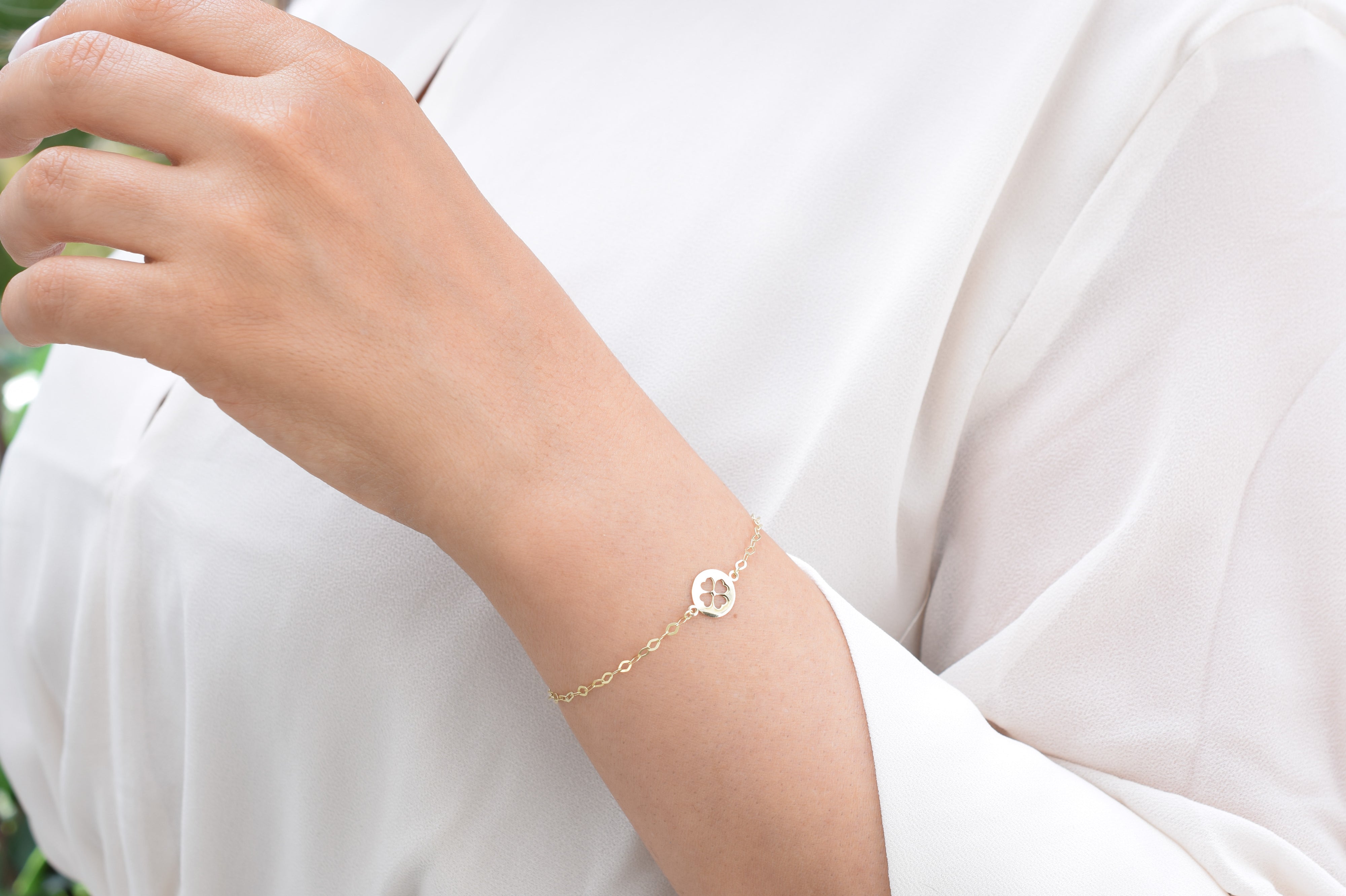 Armband klaver 4 goud, gouden klavertje vier,Gouden dames armband, dames armband,14 karaat armband dames, armband klaver vier voor dames, sierlijke gouden armband