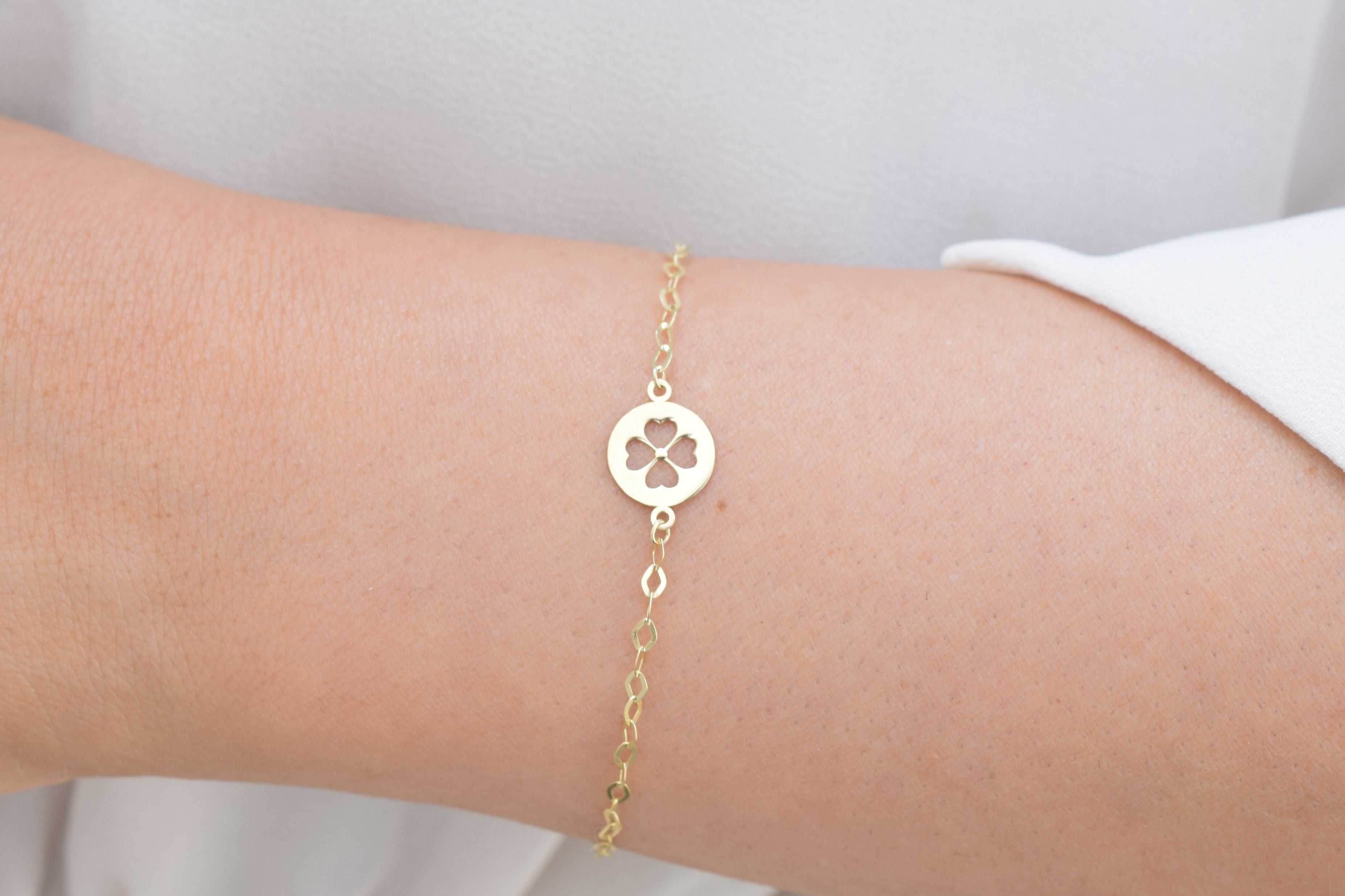 Armband klaver 4 goud, gouden klavertje vier,Gouden dames armband, dames armband,14 karaat armband dames, armband klaver vier voor dames, sierlijke gouden armband