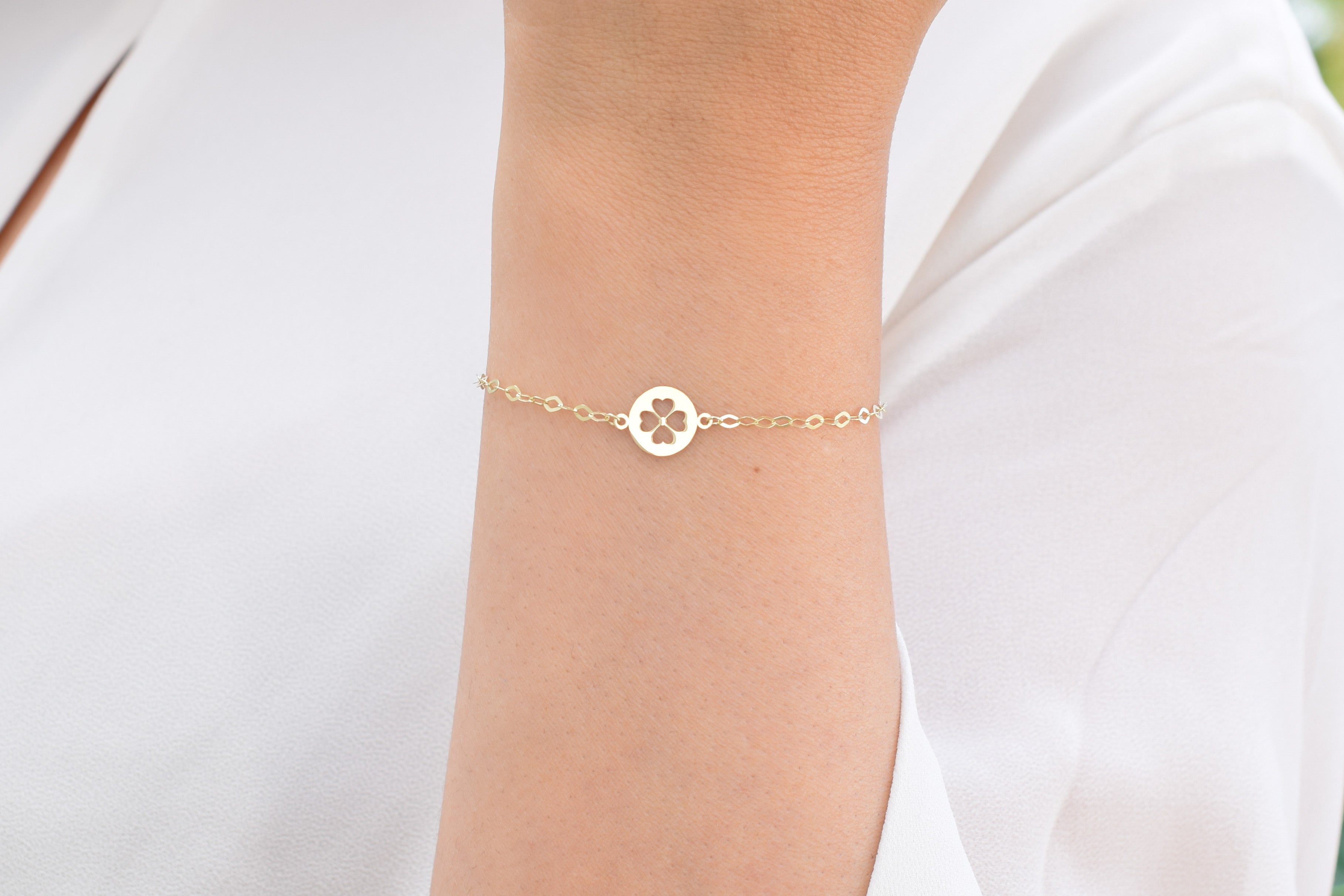 Armband klaver 4 goud, gouden klavertje vier,Gouden dames armband, dames armband,14 karaat armband dames, armband klaver vier voor dames, sierlijke gouden armband