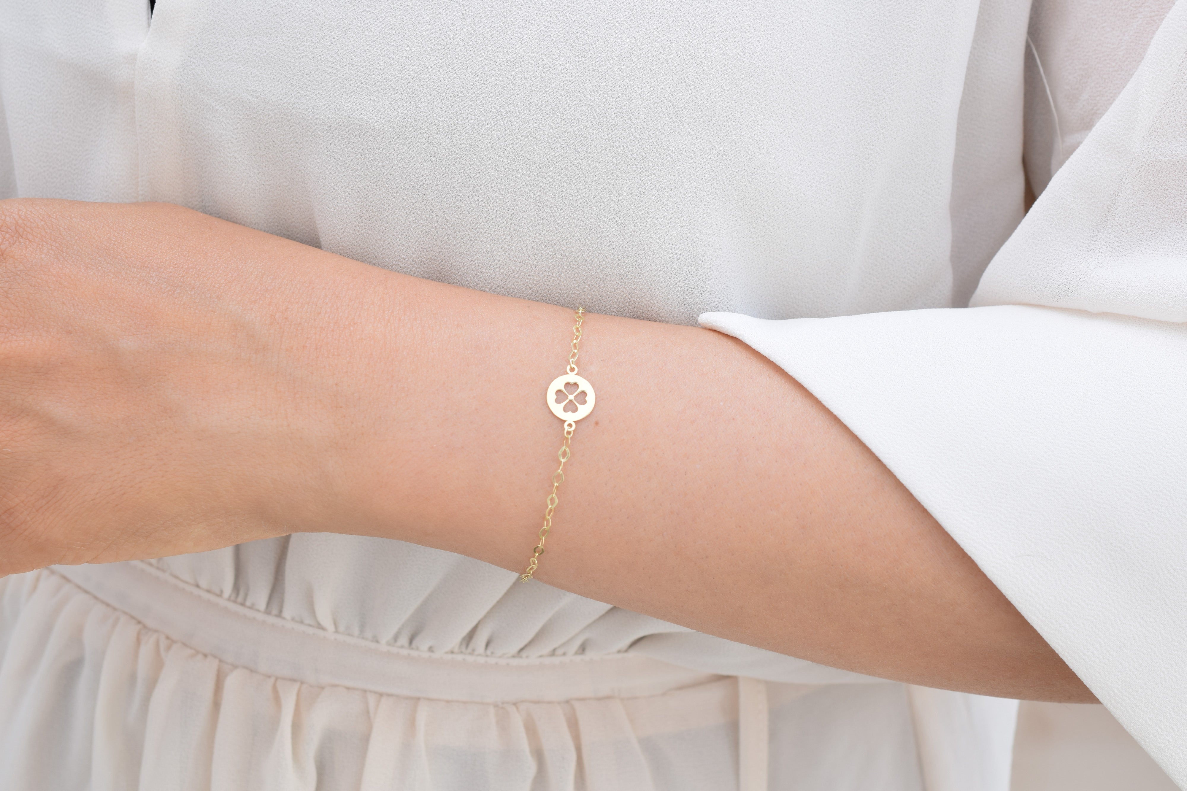 Armband klaver 4 goud, gouden klavertje vier,Gouden dames armband, dames armband,14 karaat armband dames, armband klaver vier voor dames, sierlijke gouden armband