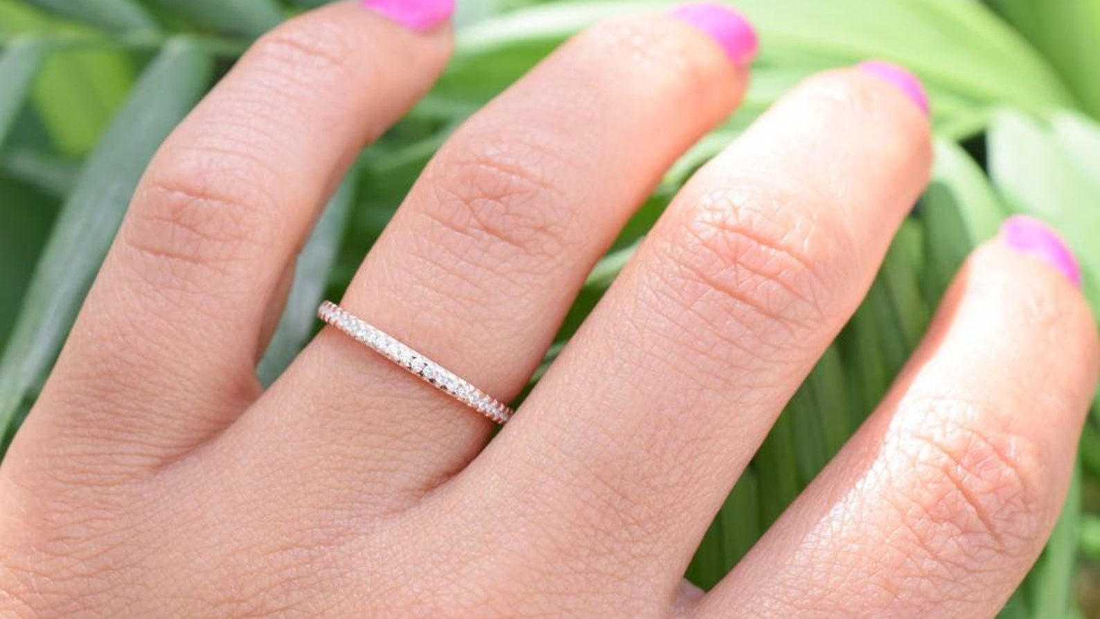 dunnen ring, 18k gouden ring, aanschuifring goud, stapelring goud, fine jewelry, gold ring, 18k Gold Ring, aanschuifring goud, zilveren aanschuifring, ring met stenen, infinity ring rosegoud, trouwring zilver