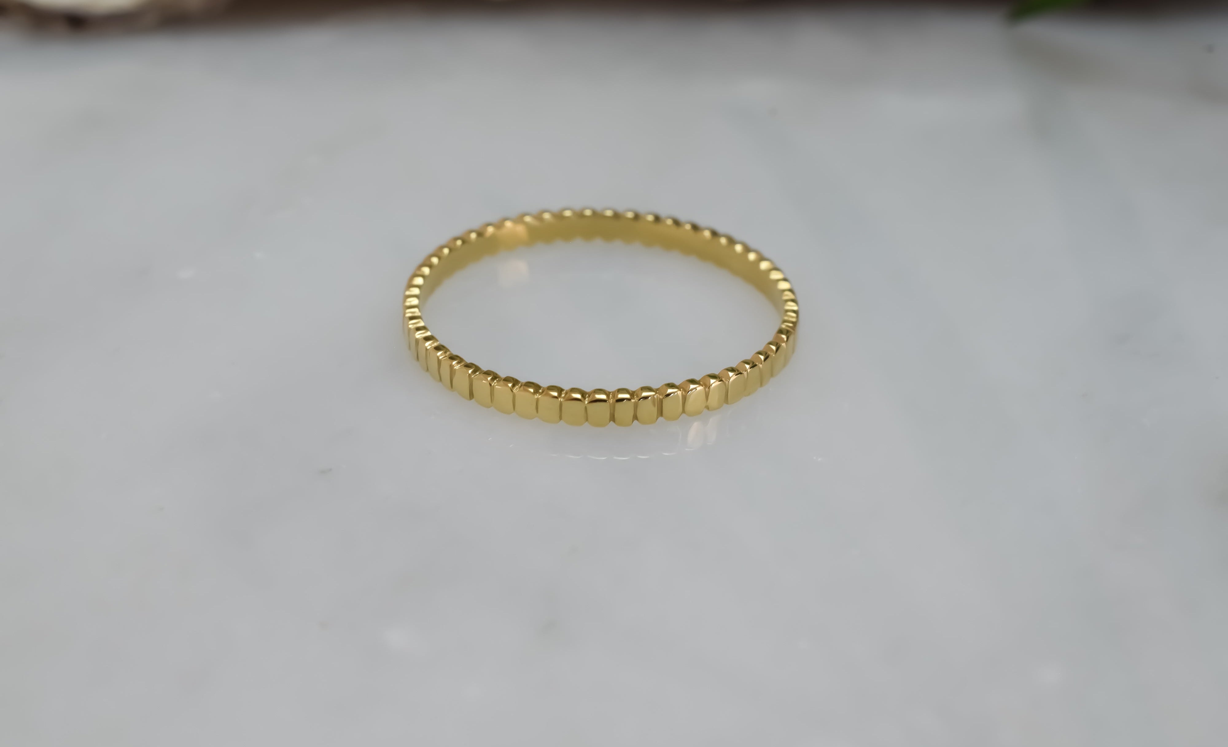 14 karaat streepjes ring, aanschuifring 14k, gouden ring, dames aanschuifring, streepjes ring 14 karaat, stapelring voor dames
