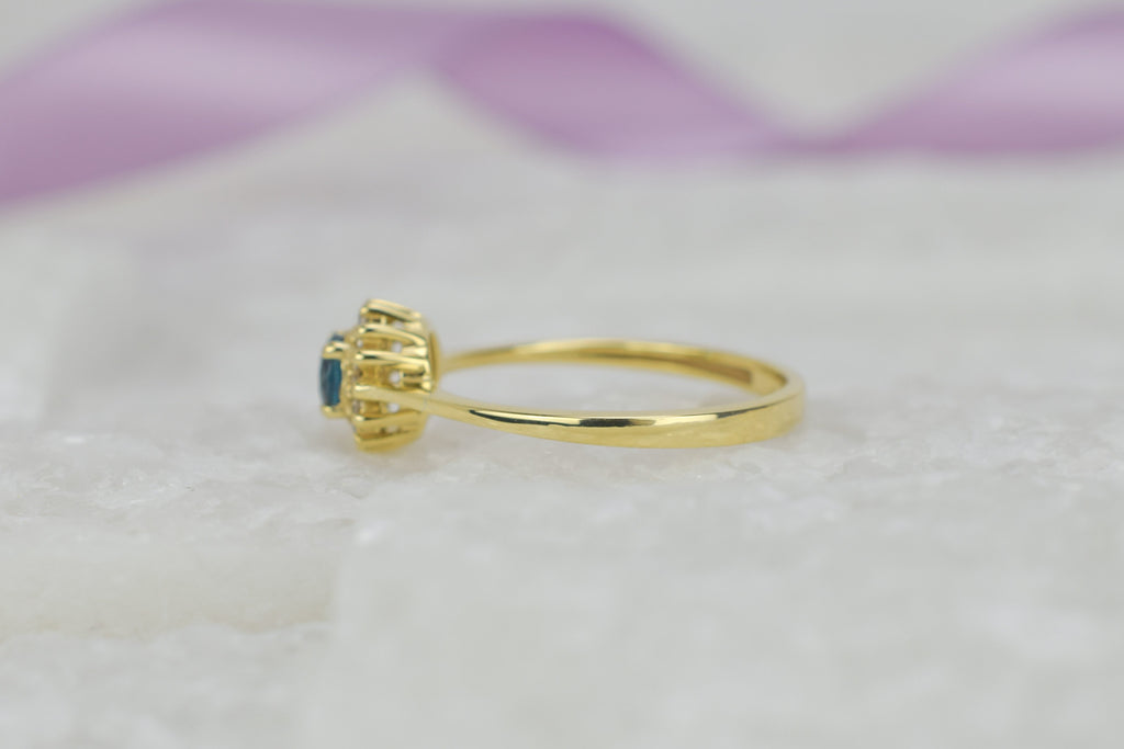 London topaas ring, 14k lodon topaas ring, swarovski ring, vintage ring goud, klassieke ring, 14k goud, 14 swarovski london topaas