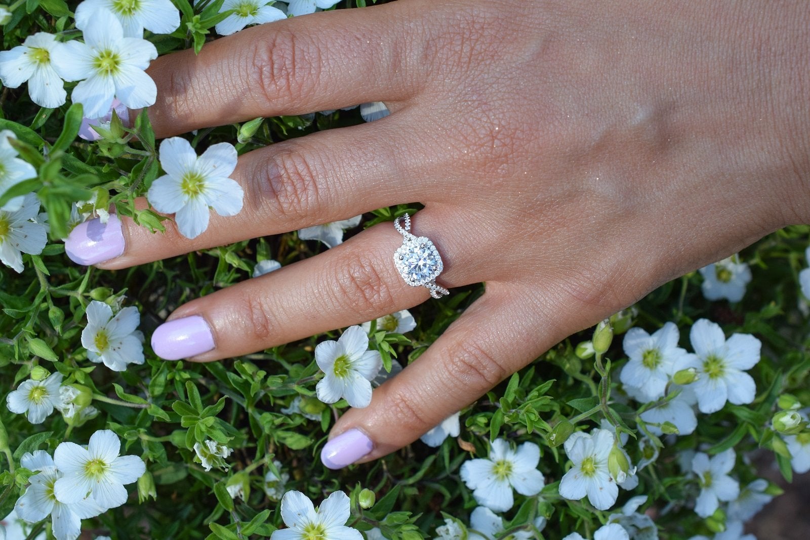 gouden ring, viekante gouden ringm infinity ring, verlovingsring, bemyjewels, vierkante grote steen ring, twisted ring goud, unieke verlovingsring, vierkante zilveren ring, ring met vierkante steen, ring met dubbele band, ring met stenen rosegoud, ring met stenen zilver