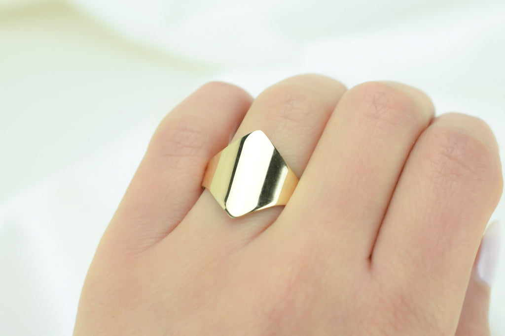 14k Vierkante Zegelring, Brede gouden ring, 14k Ring, Vrouwen Ring, Duim Ring, Statement Ring, Sieraden, Graveer Ring