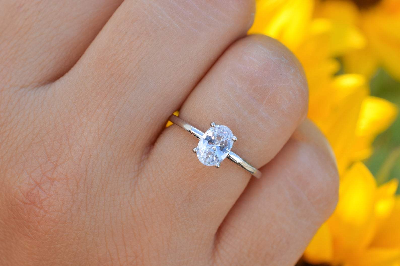 Solitaire ring, rose solitaire ring, 18k rose engagement ring,verlovingsring, ovale ring, rosé ring, 18k verlovings ring, ring voor dames, gouden ring, ovale rosegouden ring, ovale zilveren ring, gouden ovale ring