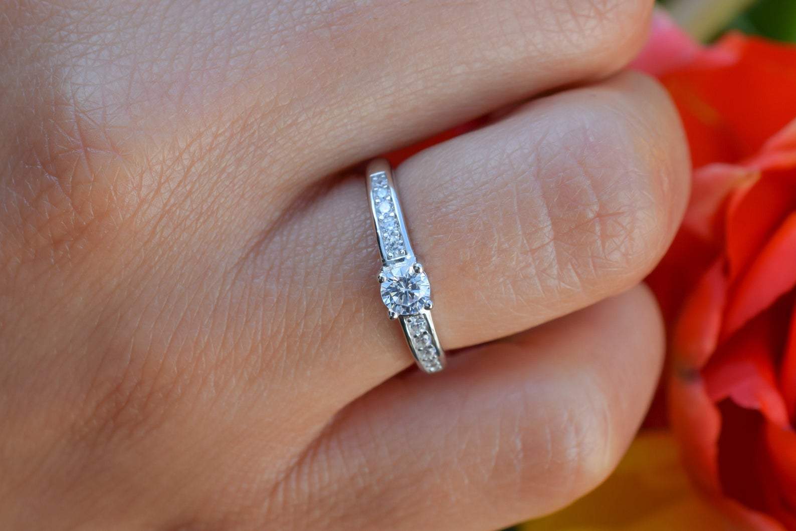 verlovingsring goud, gouden stenen ring, ring met stenen rosegoud, zilveren ring voor dames, zilveren verlovingsring, statement ring goud, solitaire ring zilver, 18k gouden ring met stenen